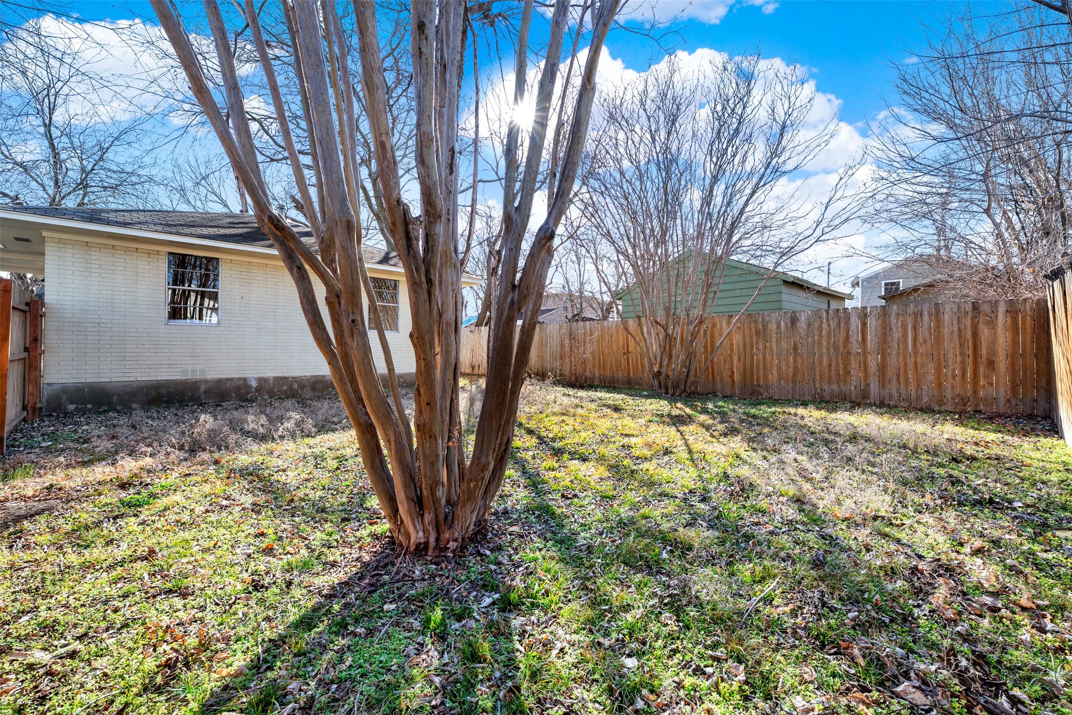 1205 N Bradley Street