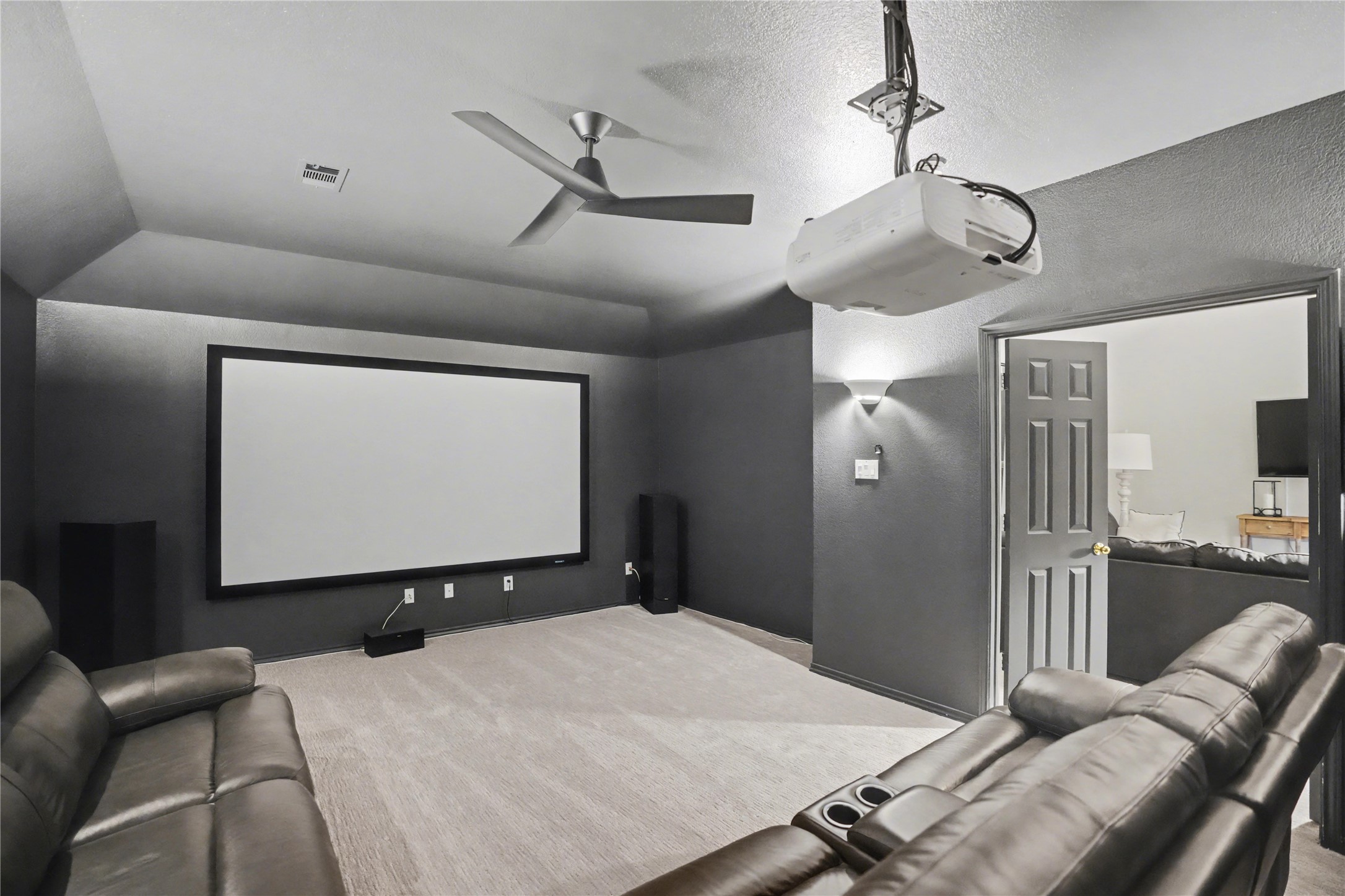 8407 Lakota Trail