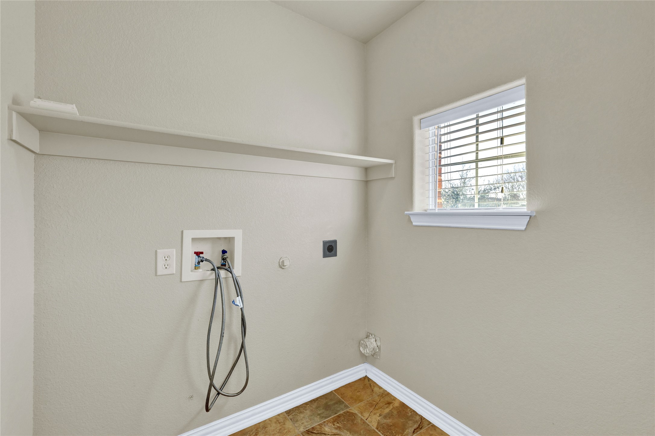 706 S Jupiter Road 905