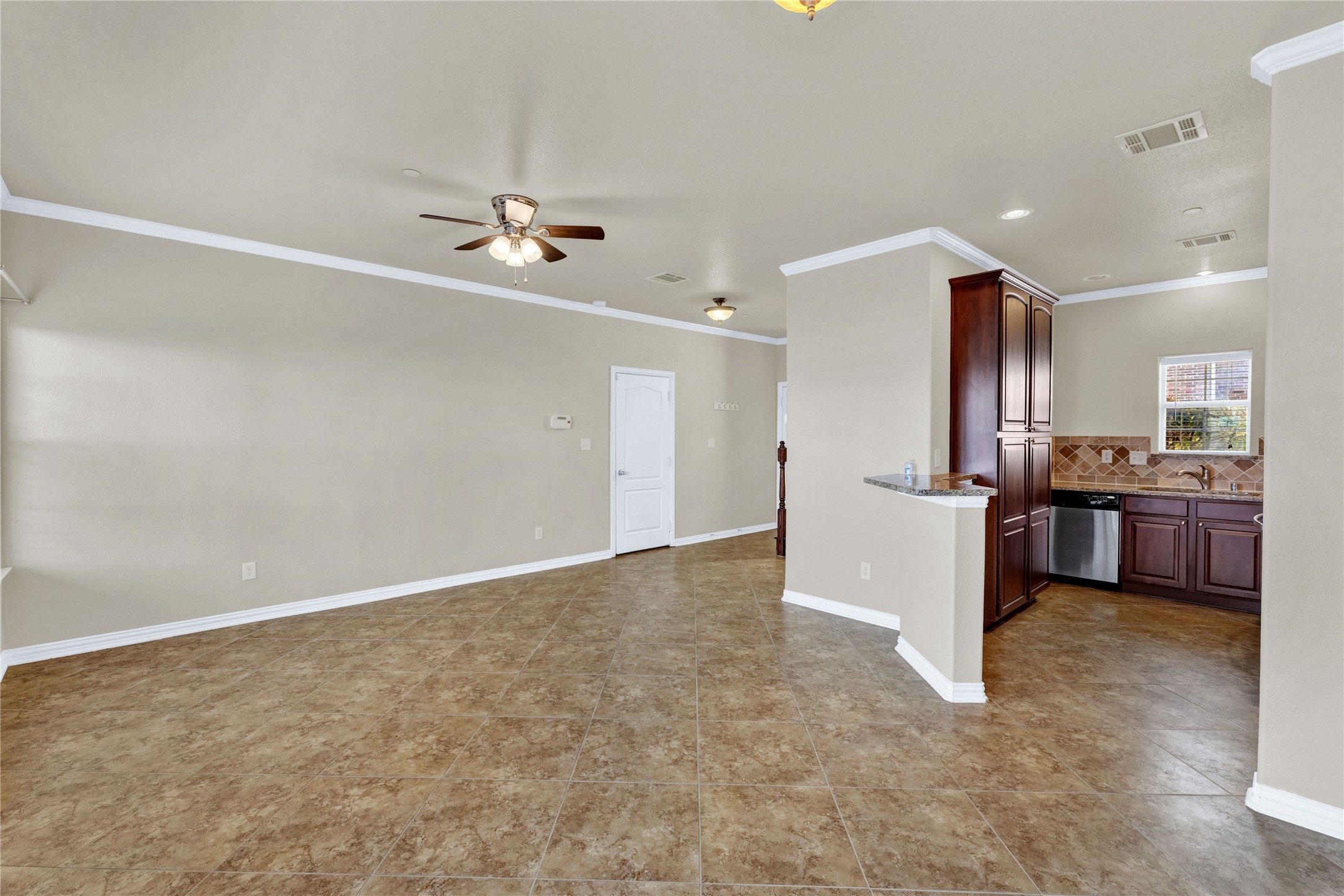 706 S Jupiter Road 905