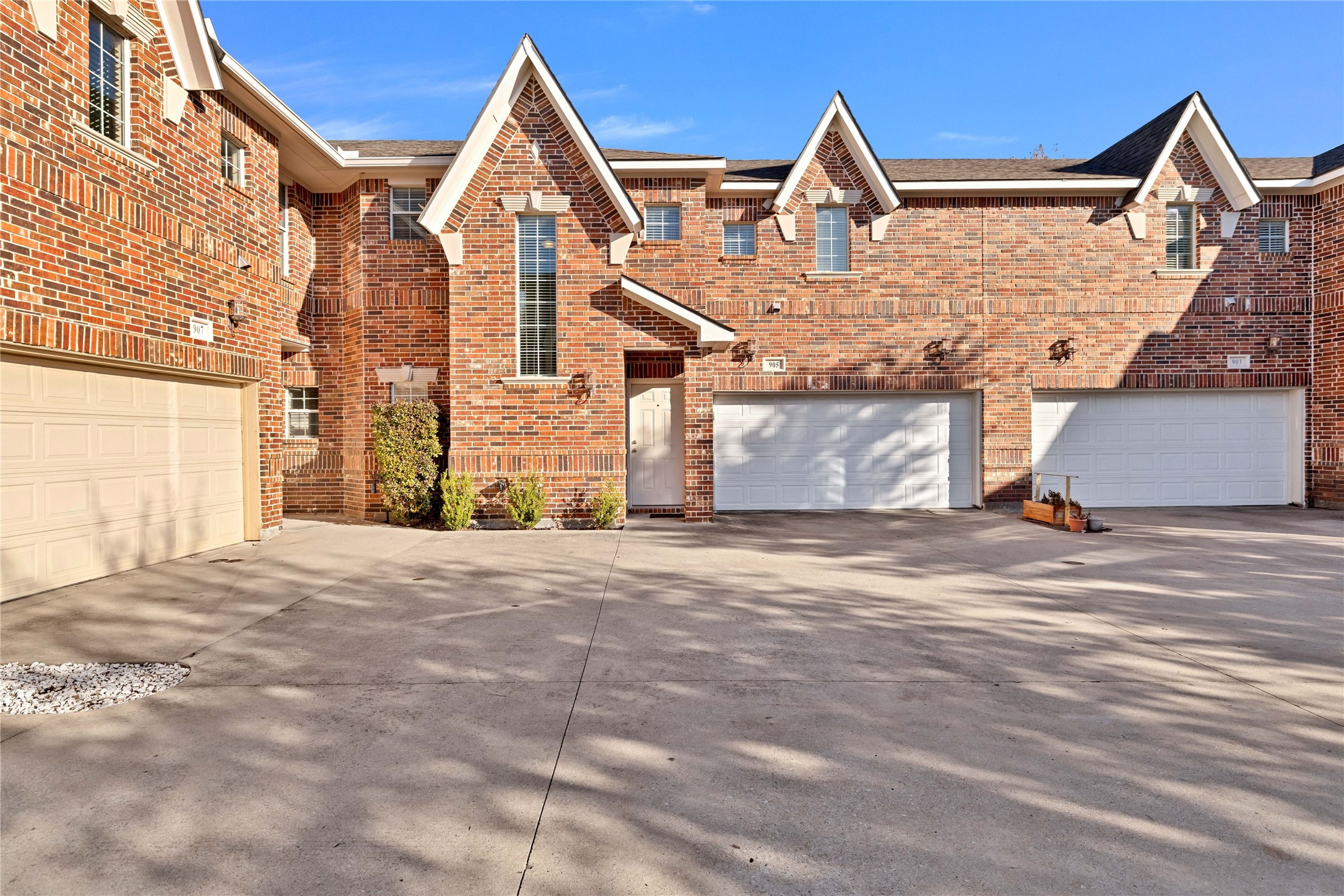 706 S Jupiter Road 905
