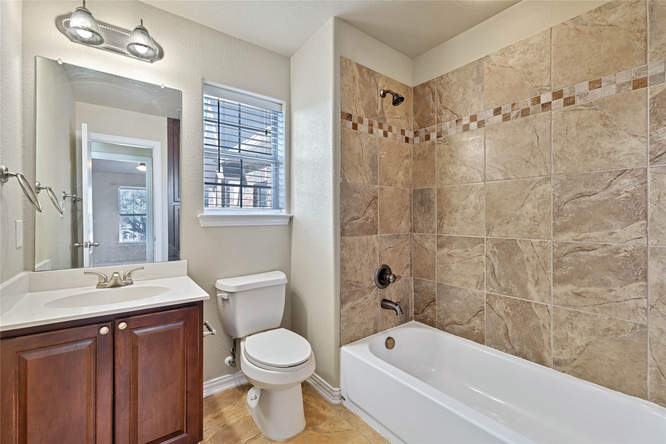 706 S Jupiter Road 905