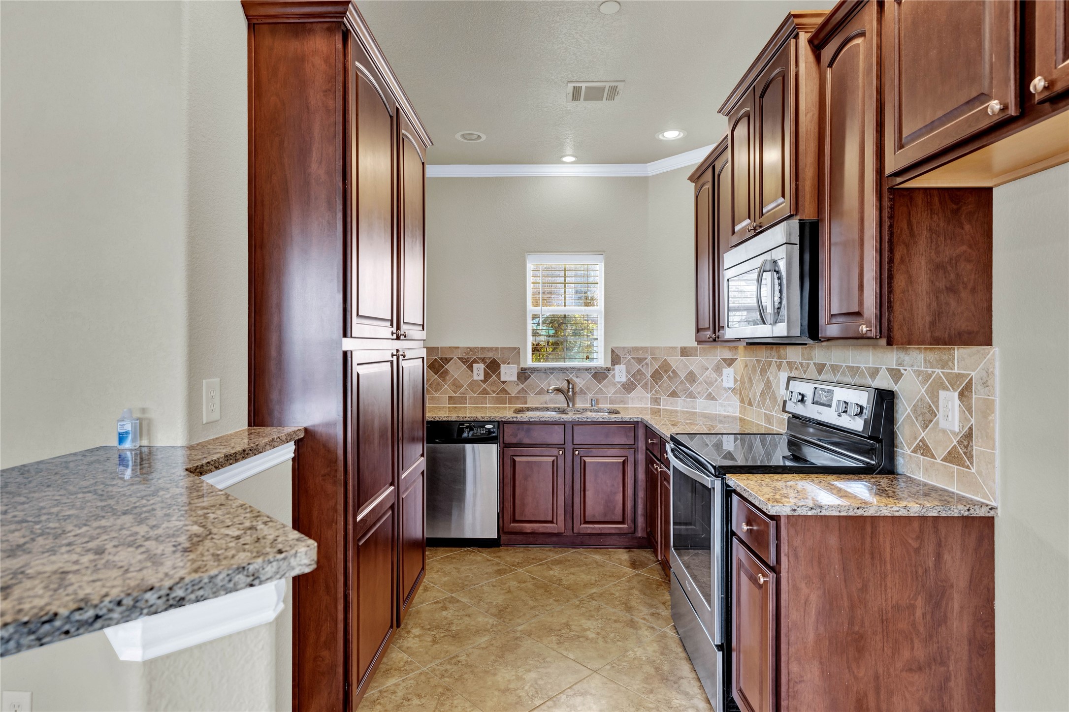 706 S Jupiter Road 905