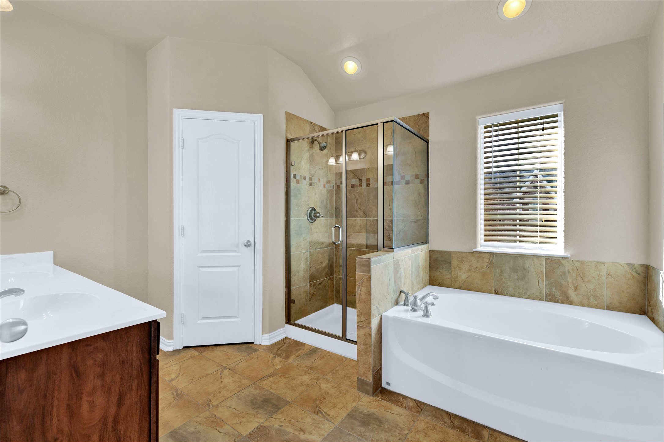 706 S Jupiter Road 905