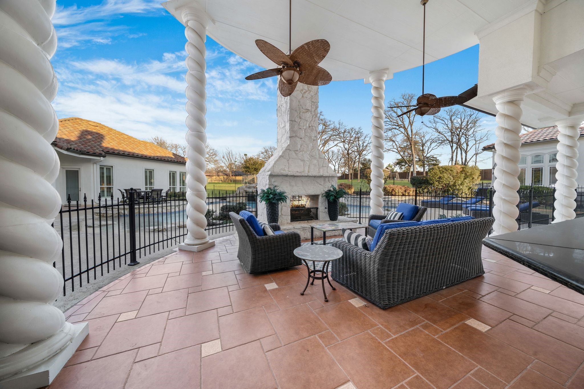 1075 W Dove Road