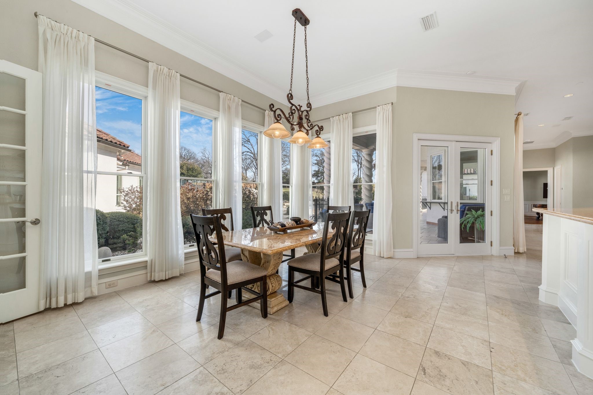 1075 W Dove Road