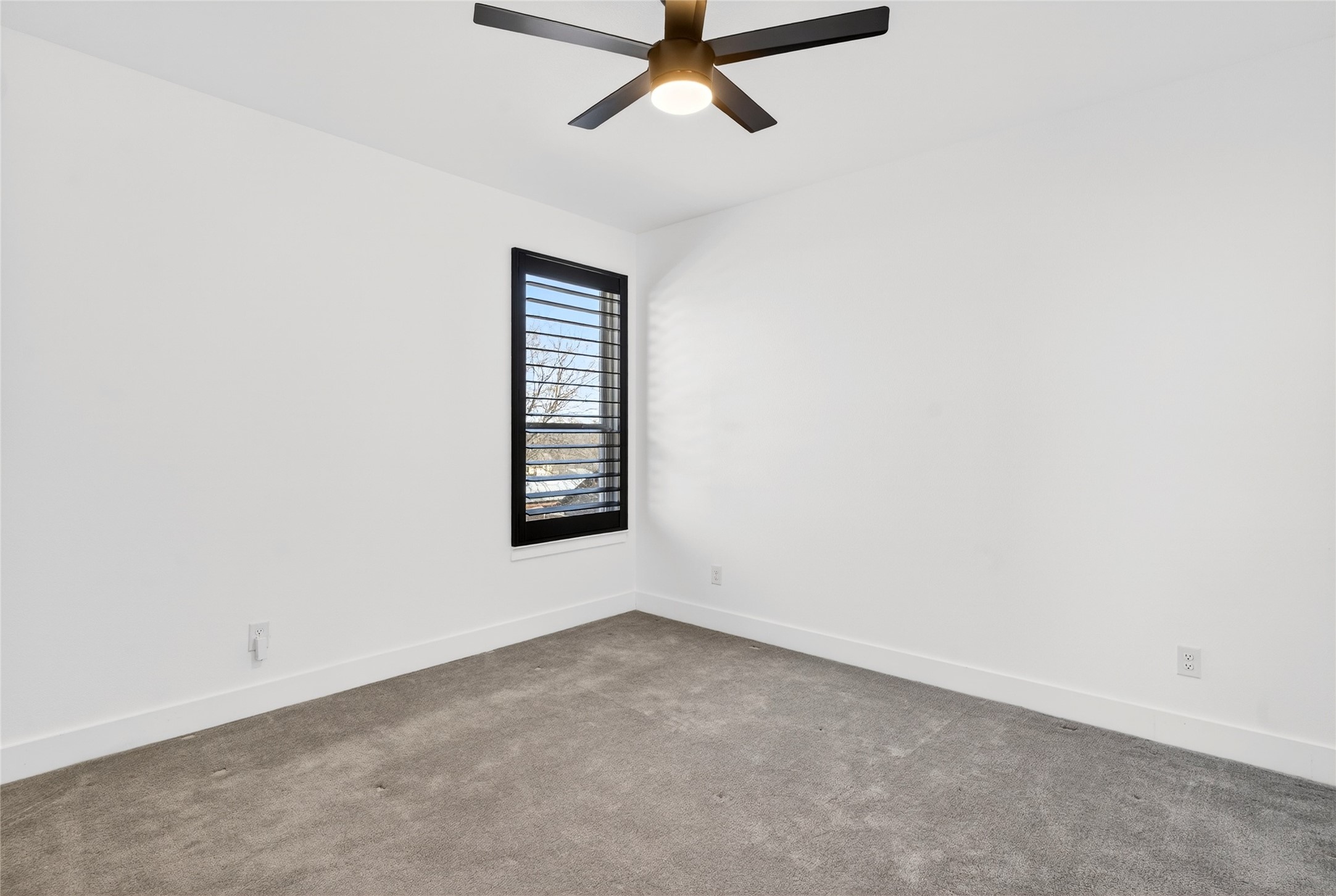 531 W Laureland Road