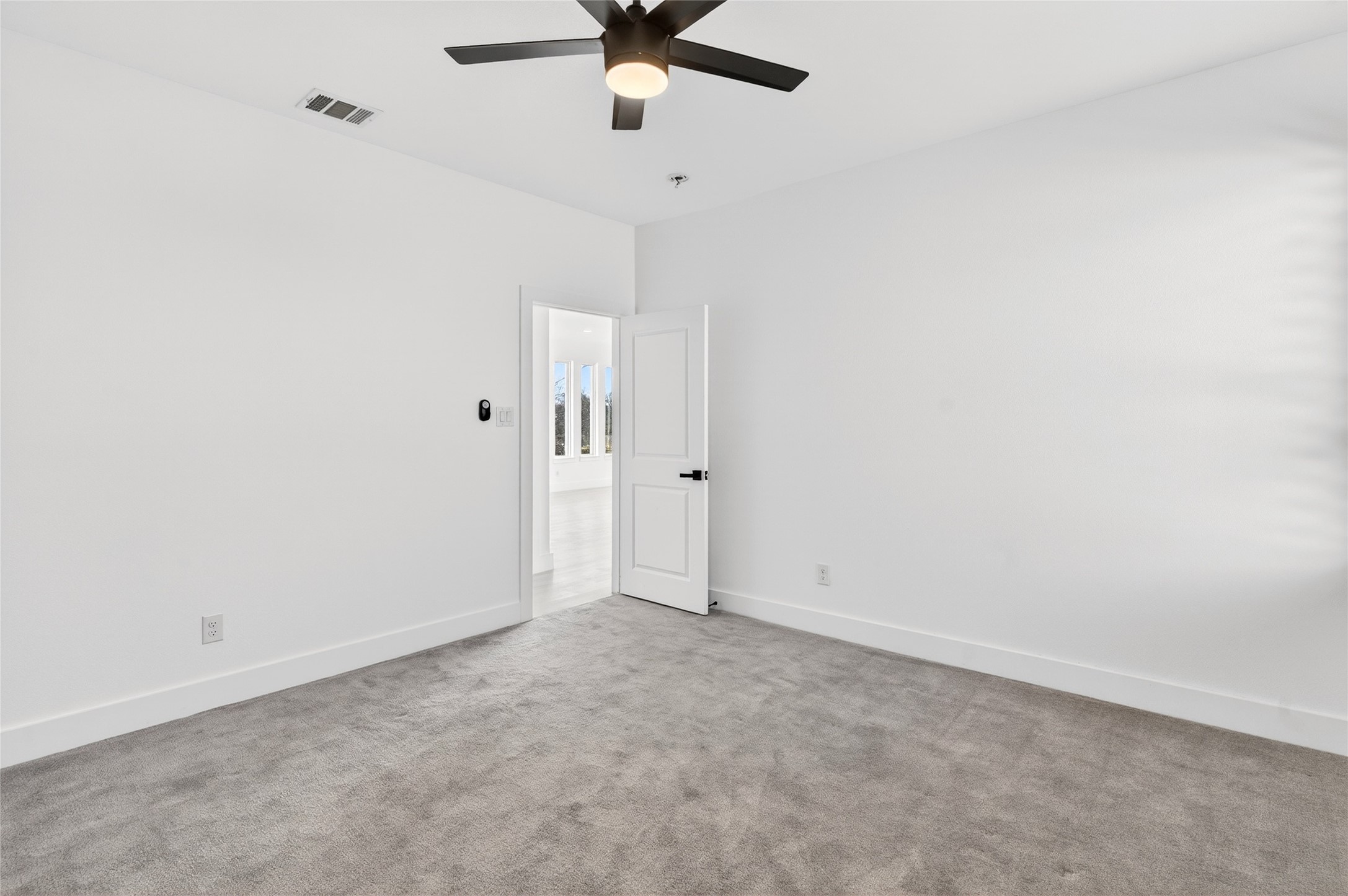 531 W Laureland Road