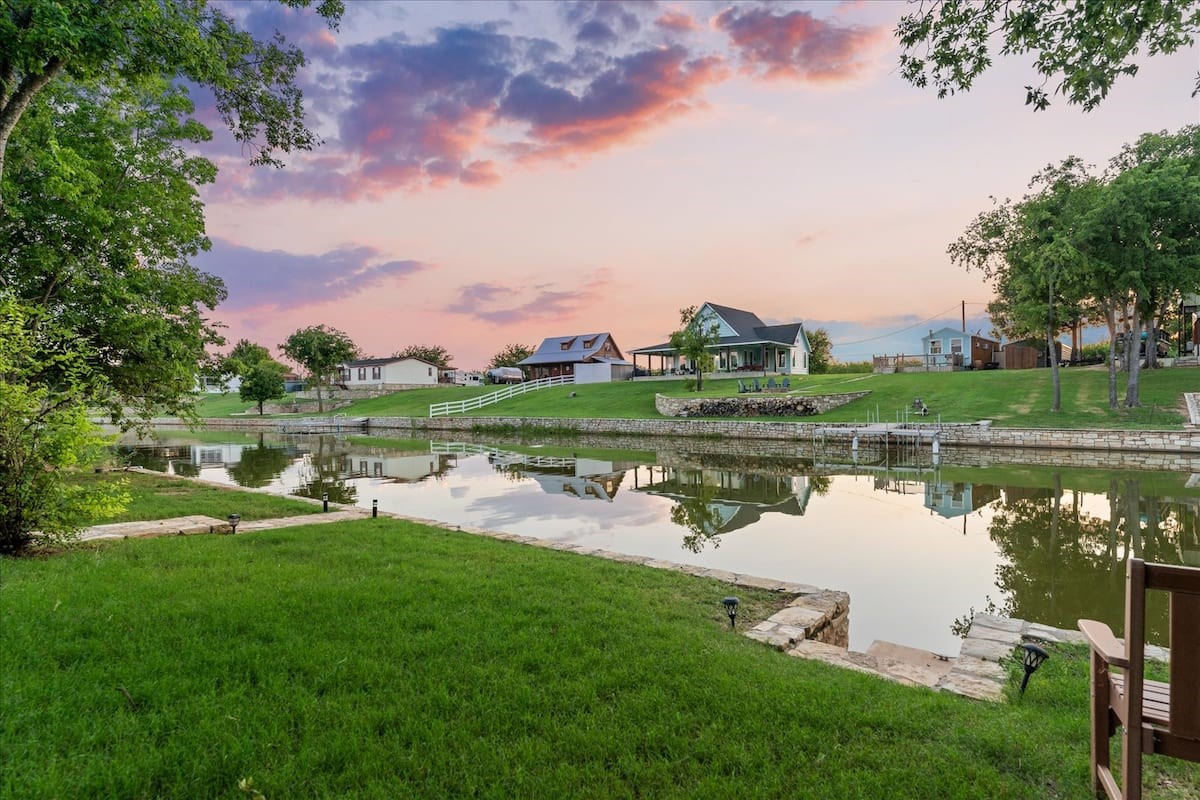 3227 Sunrise Court