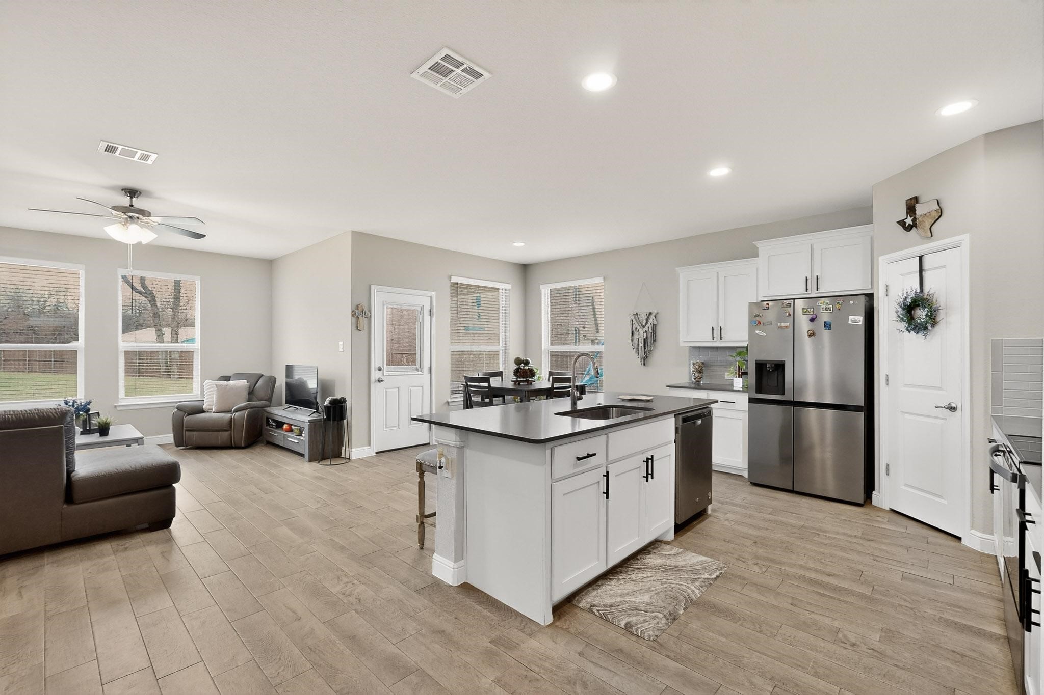 1601 Omaha Drive