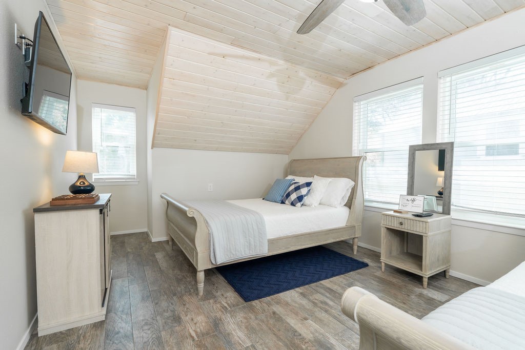 1221 Sleepy Water Court