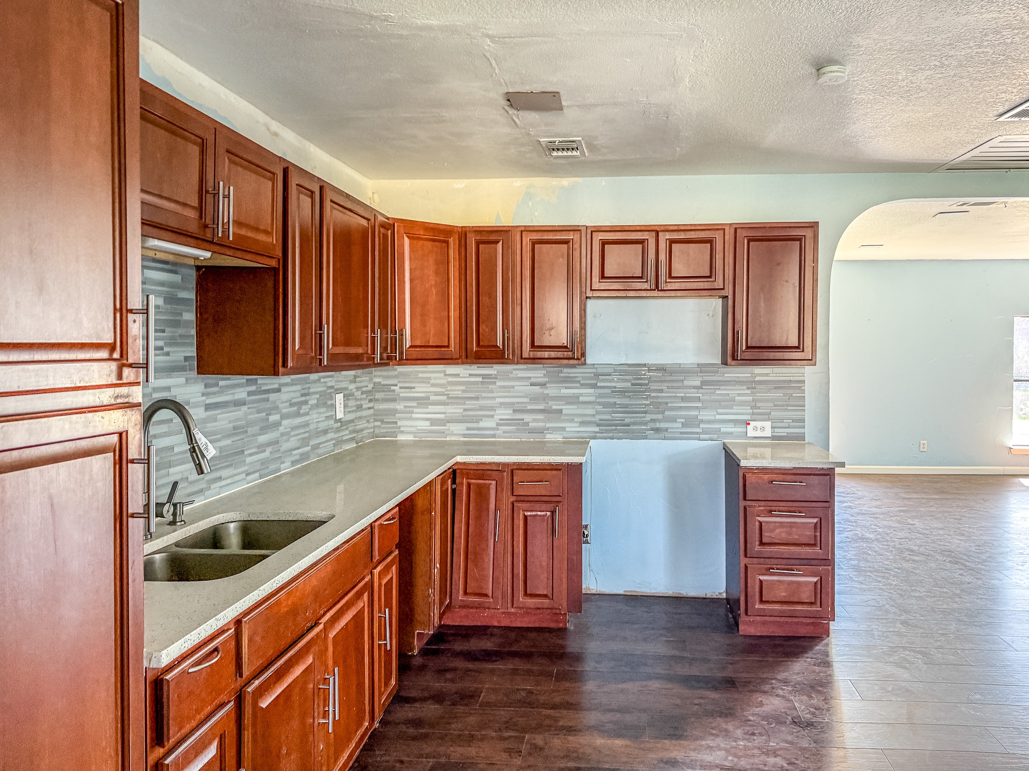 1131 Ashwood Drive