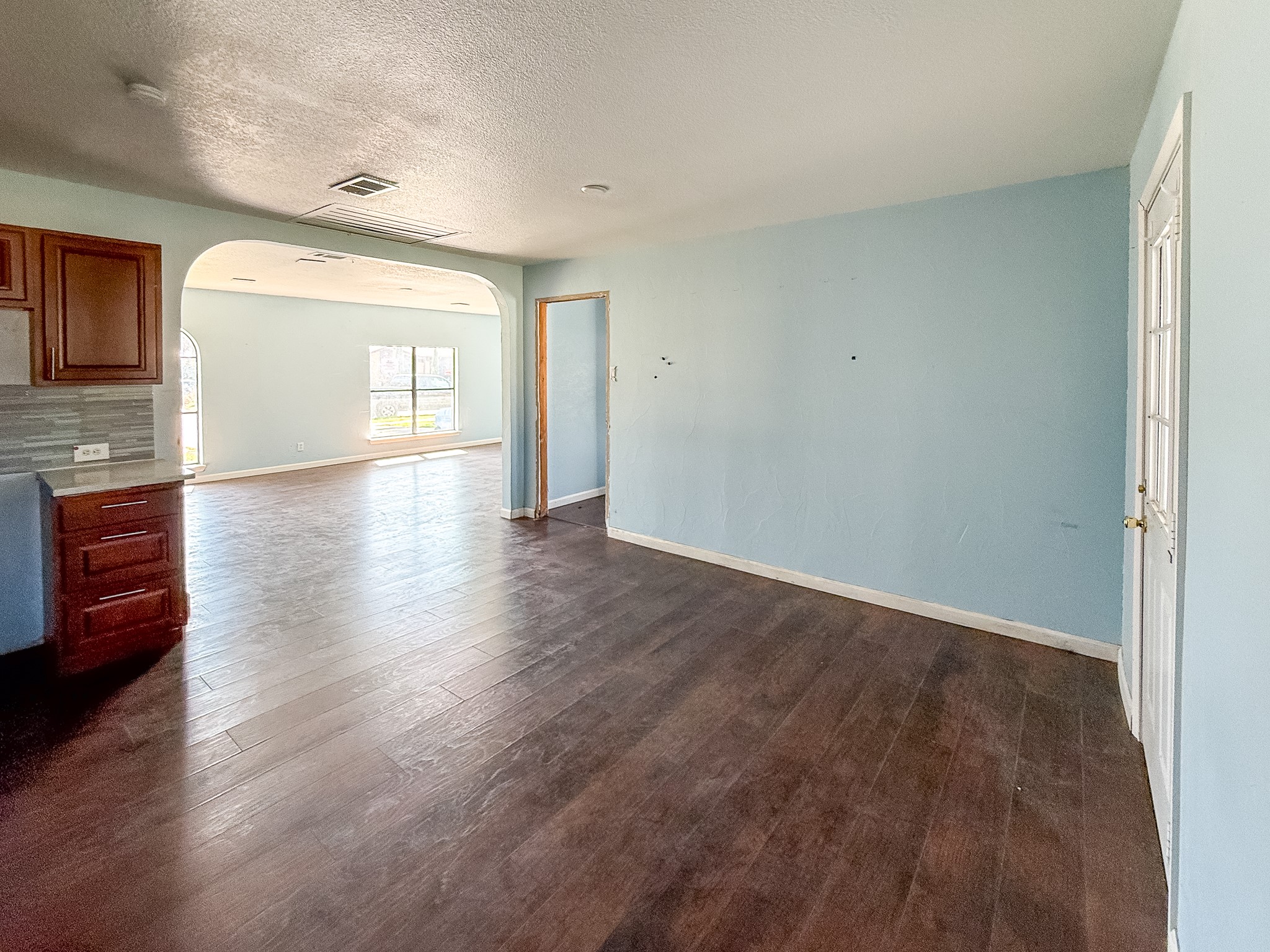 1131 Ashwood Drive