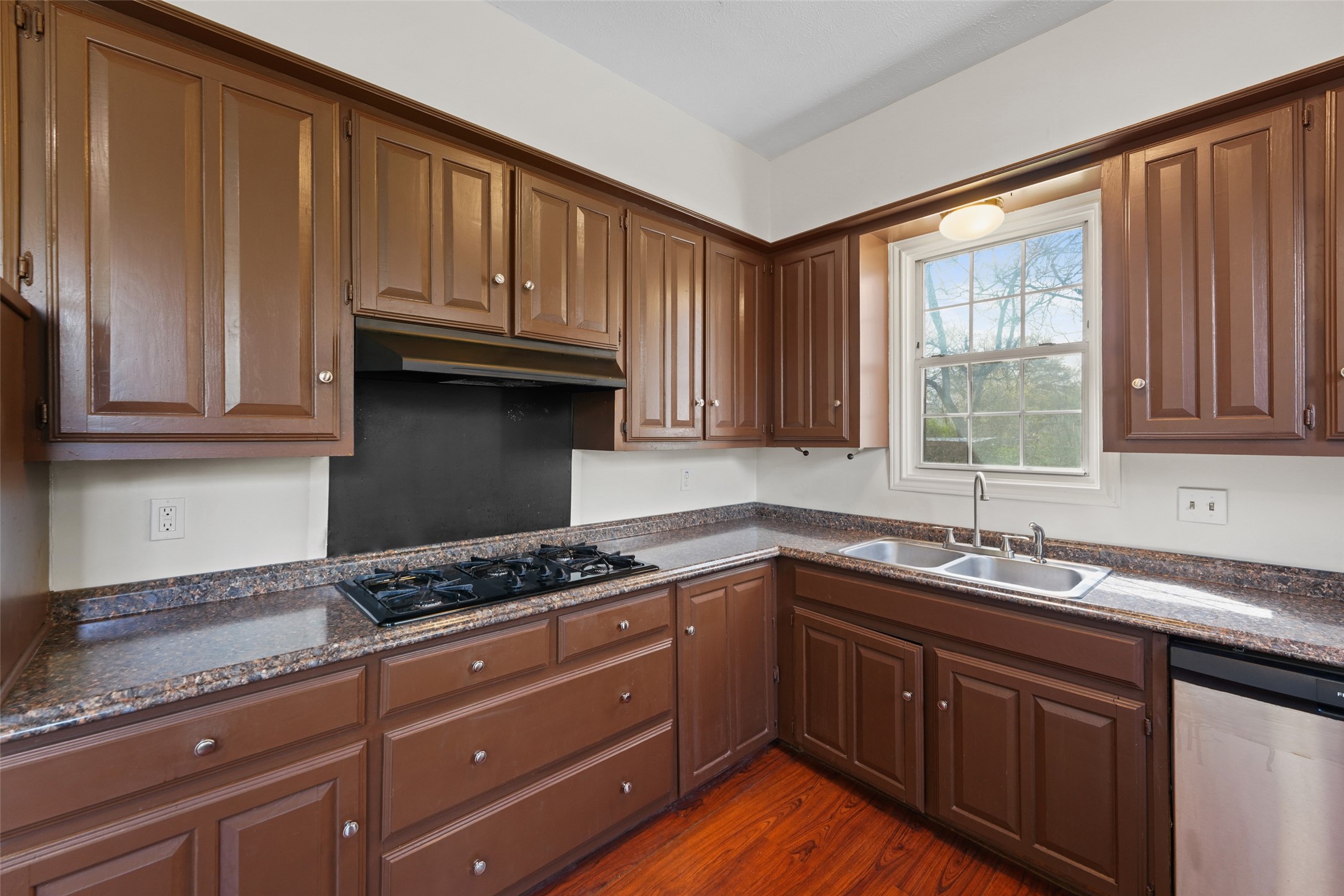 1609 Walworth Street