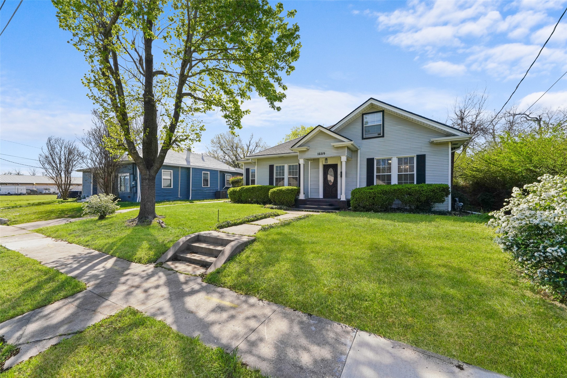 1609 Walworth Street