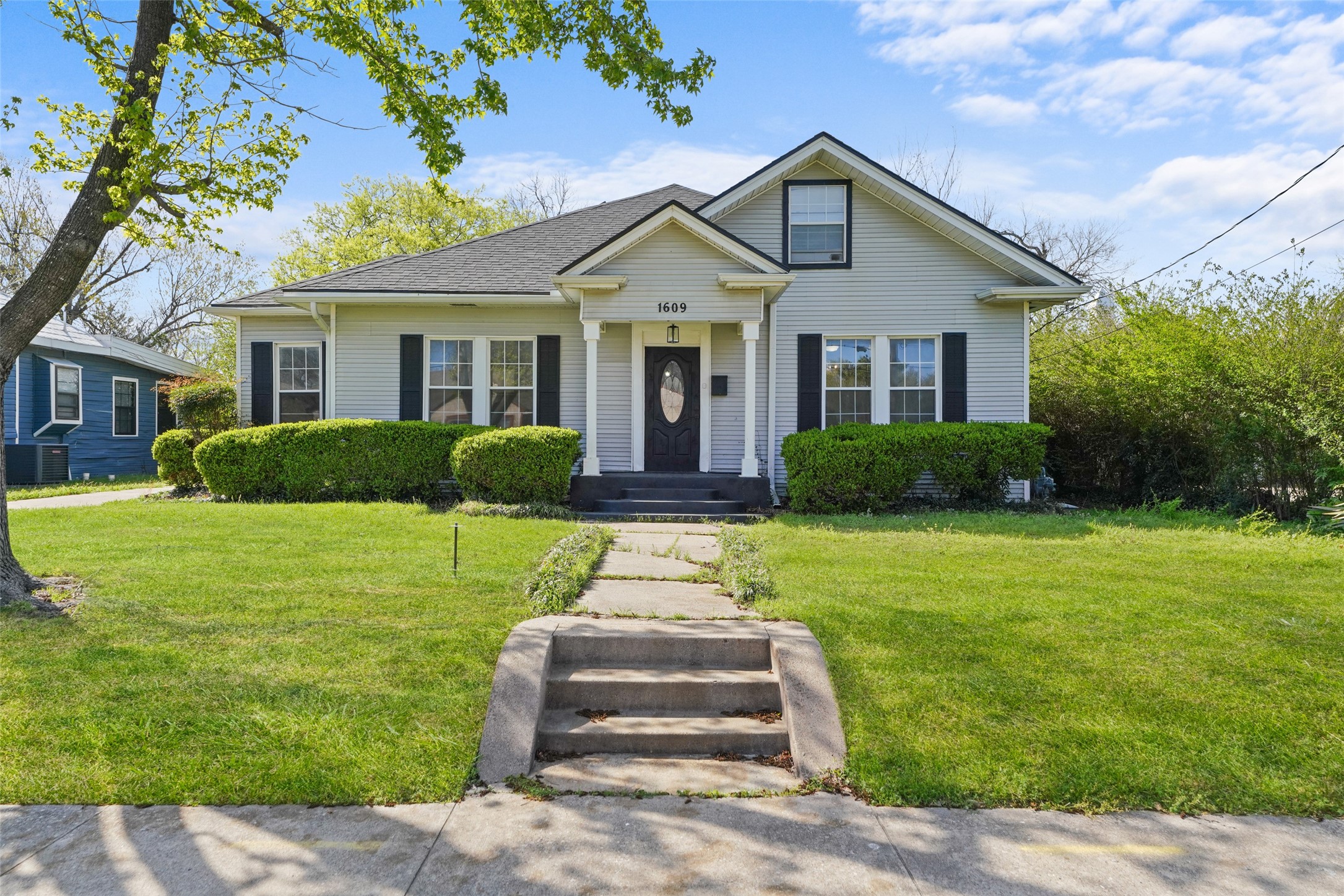 1609 Walworth Street