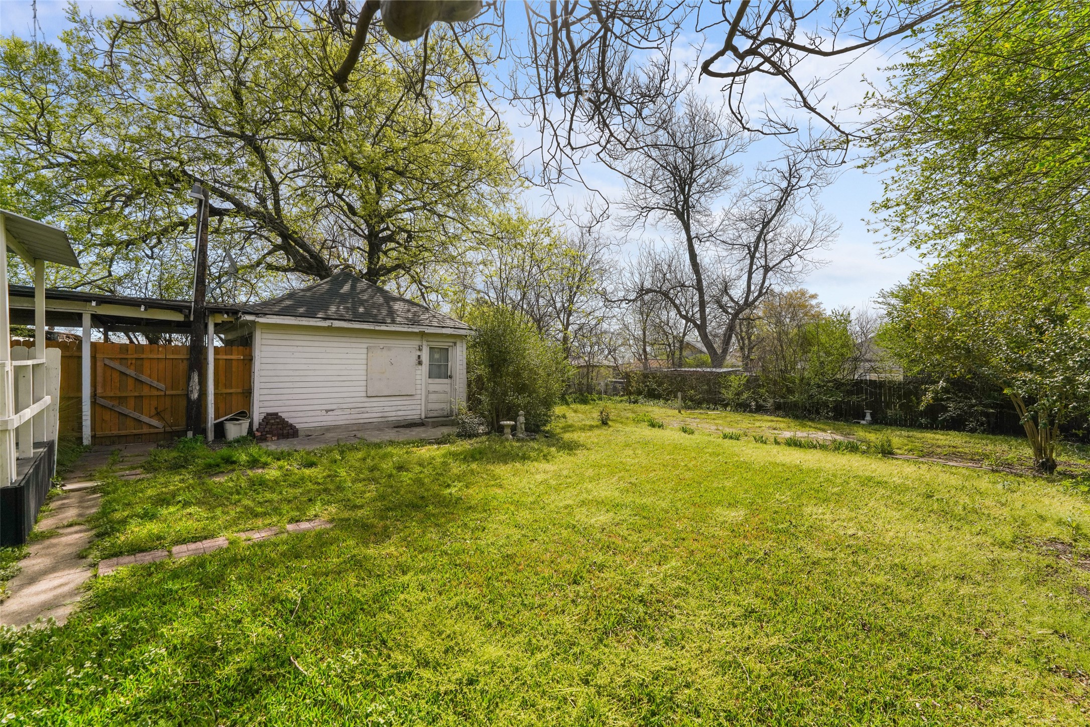 1609 Walworth Street