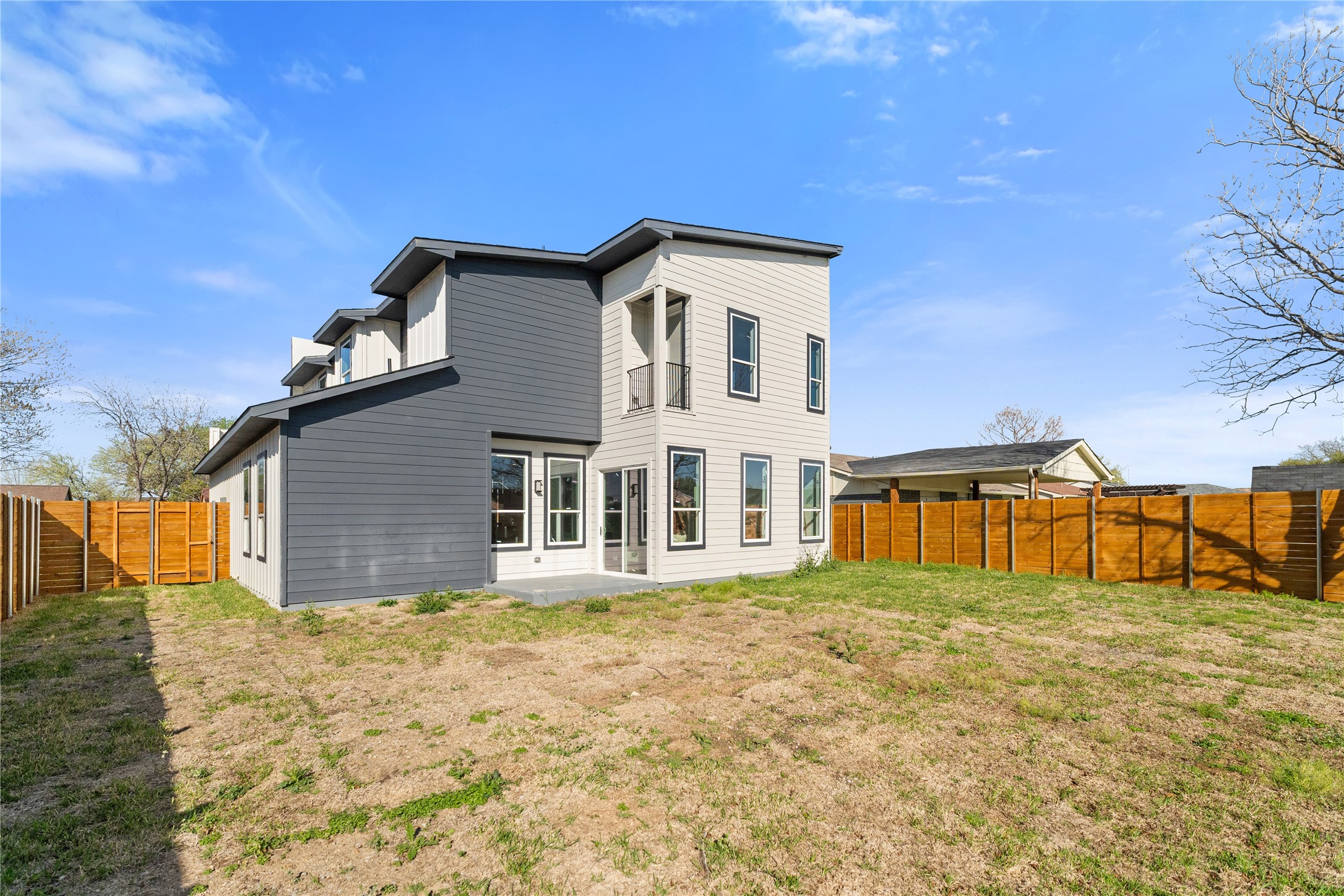 5204 Gibson Drive