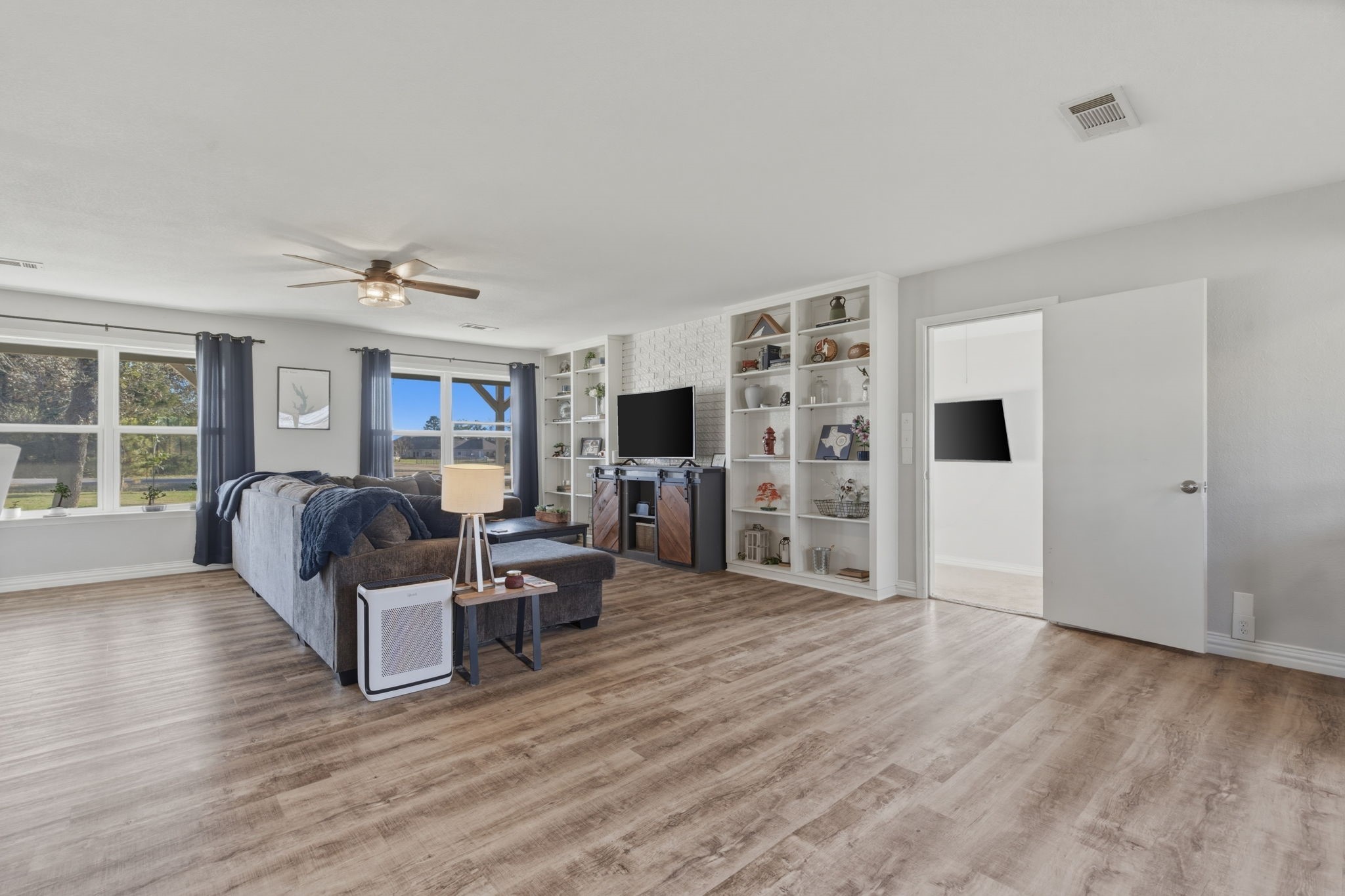 143 Mohave Drive E