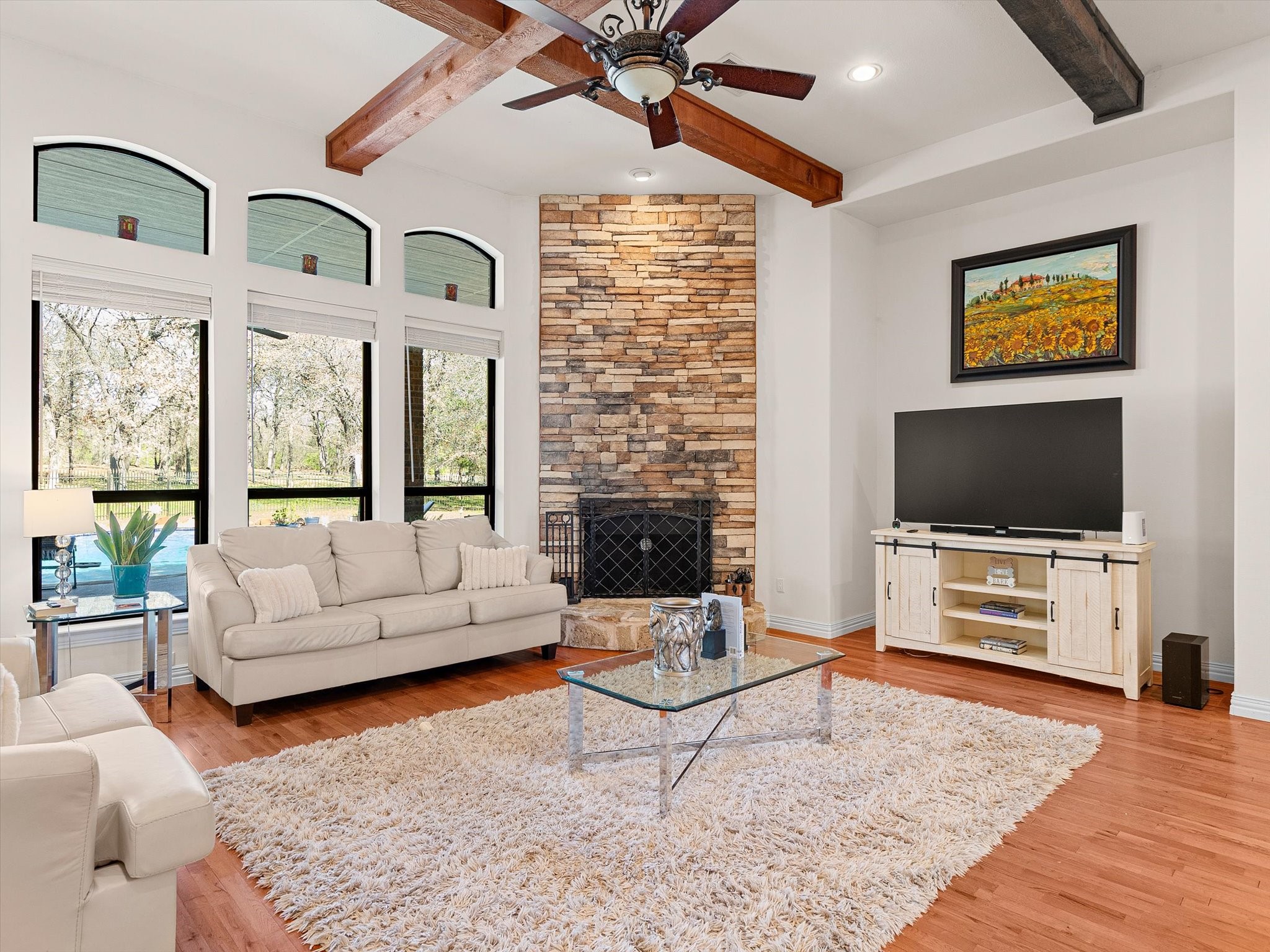 2050 E Oak Shores Drive