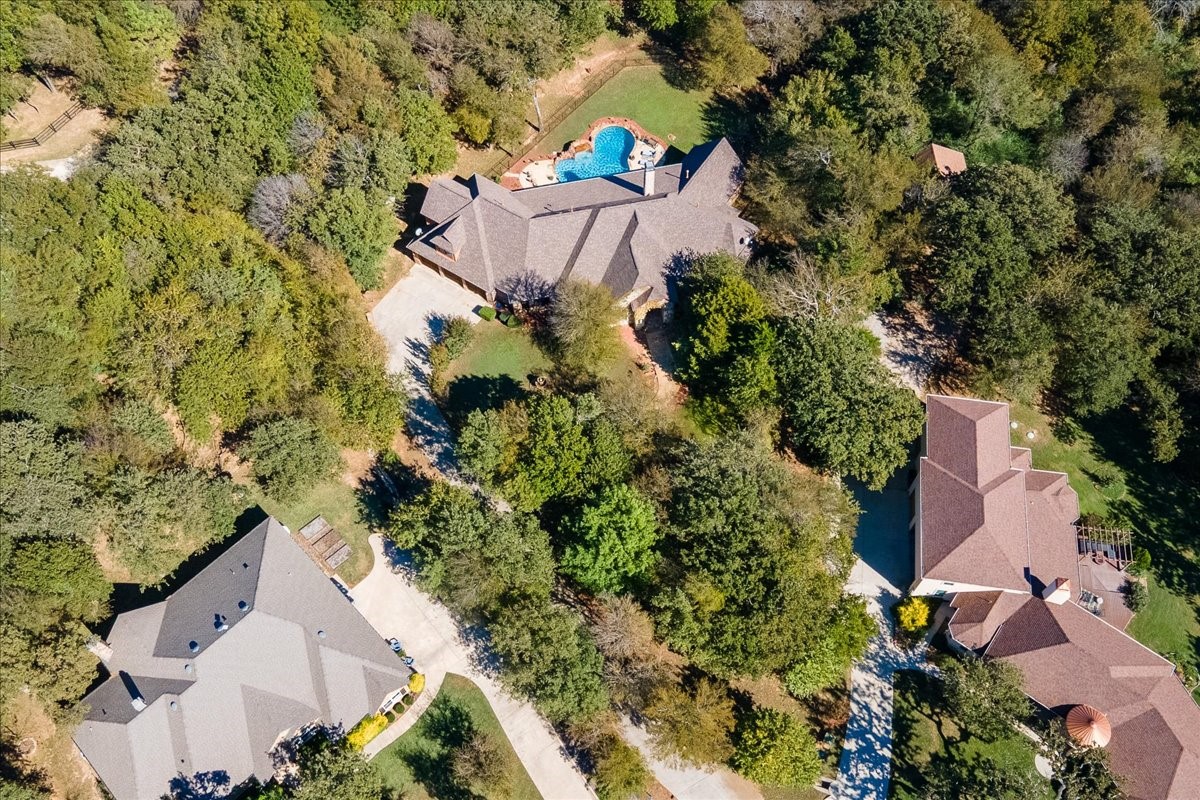 2050 E Oak Shores Drive