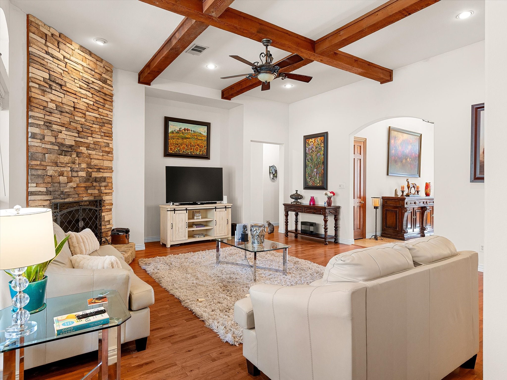 2050 E Oak Shores Drive