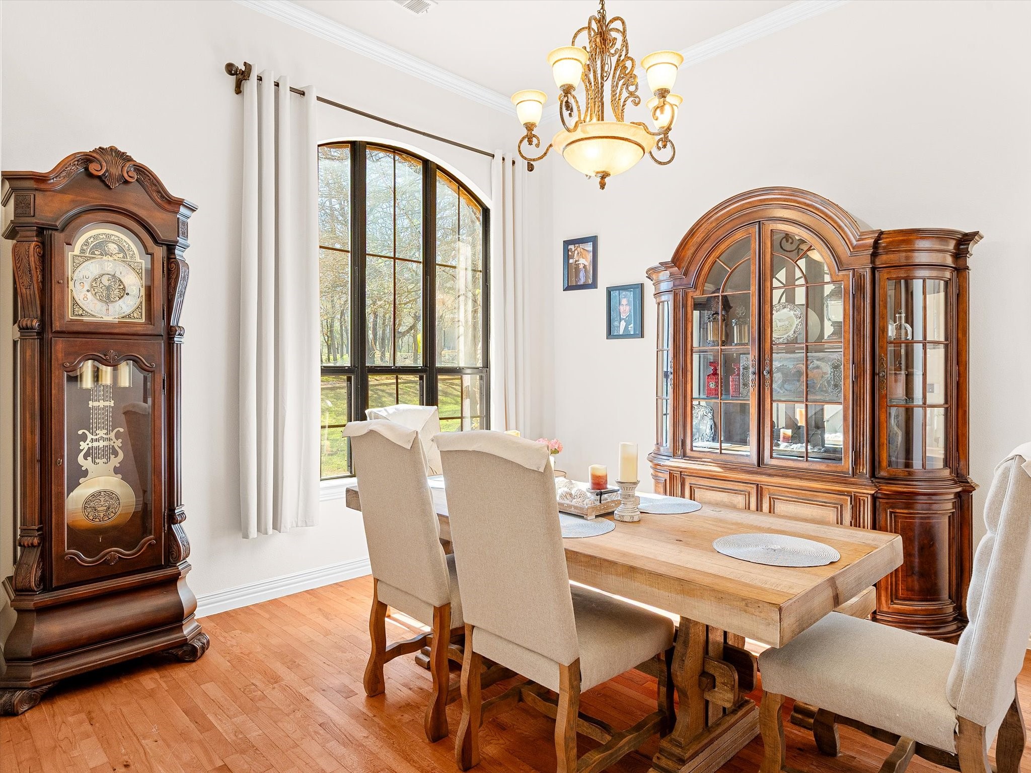 2050 E Oak Shores Drive