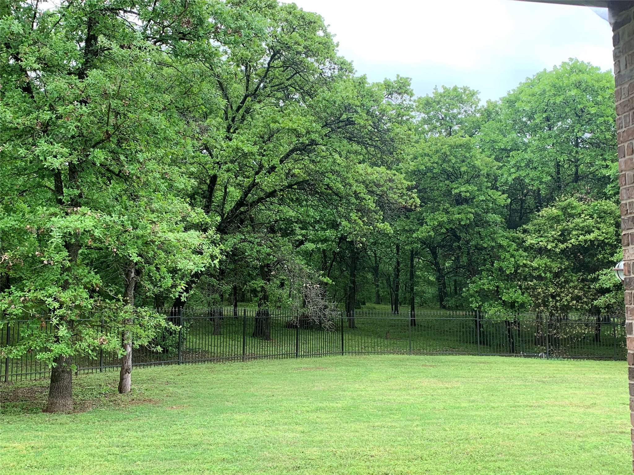 2050 E Oak Shores Drive