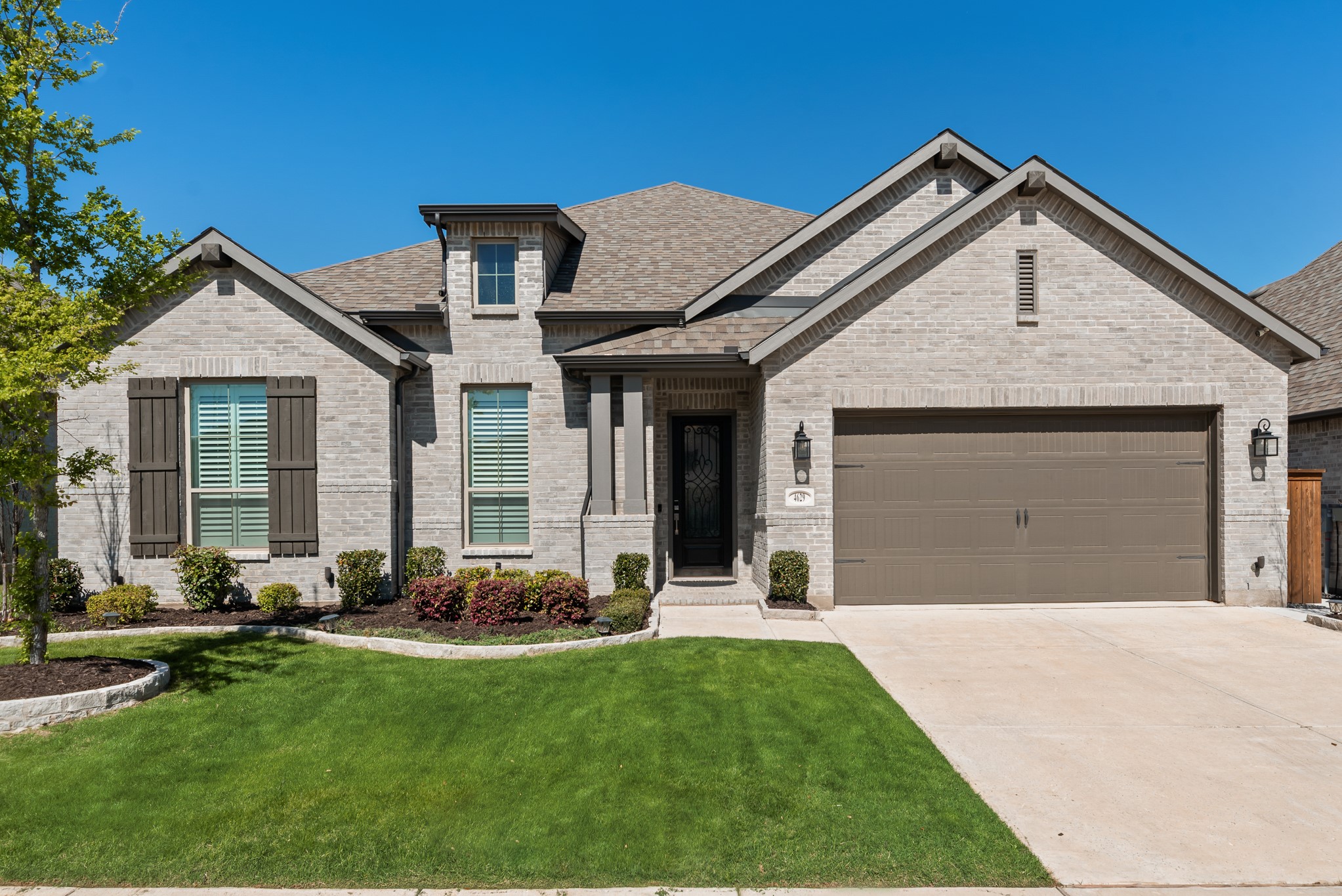 4629 White Oak Lane