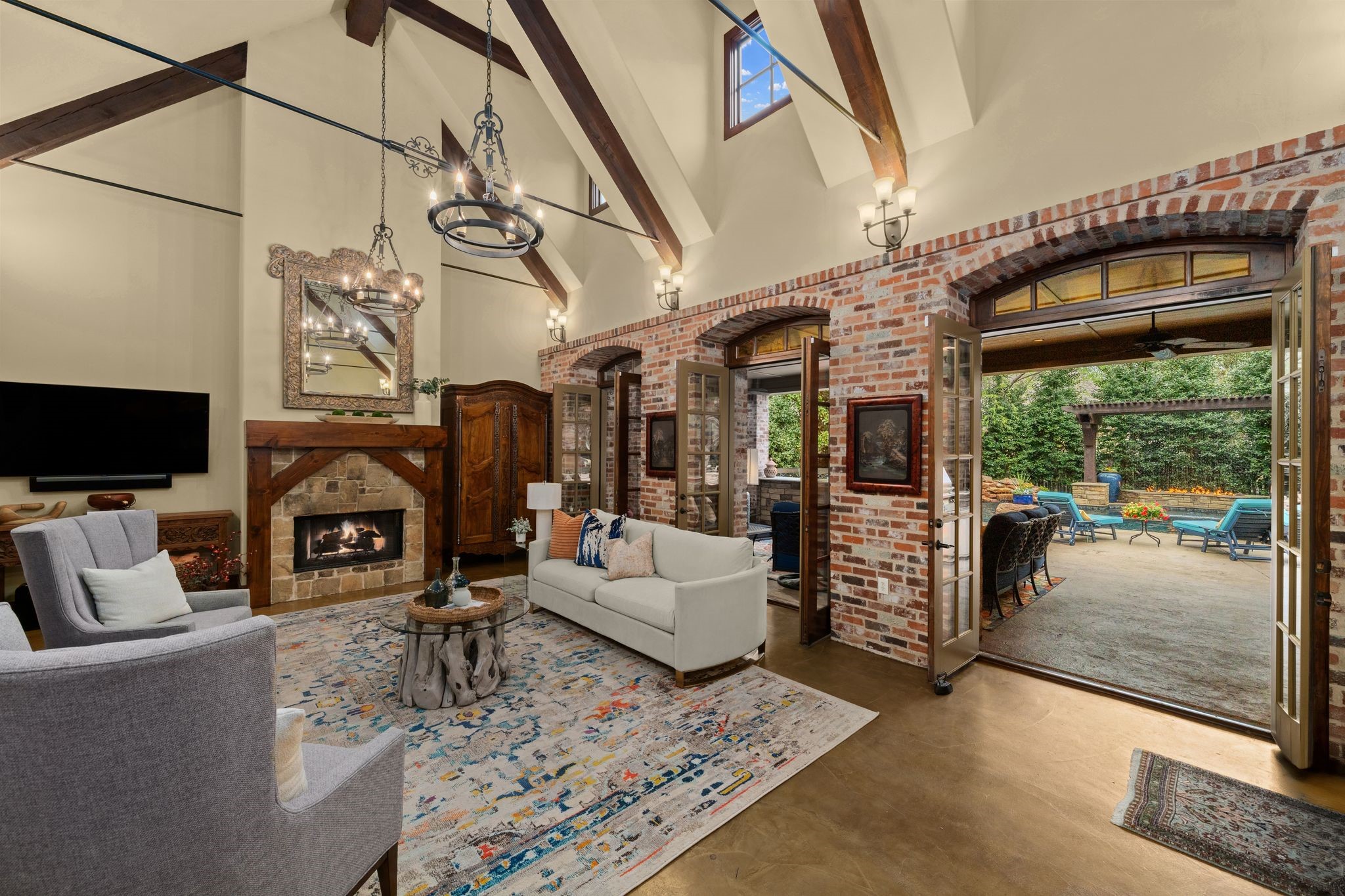 2105 Denver Drive