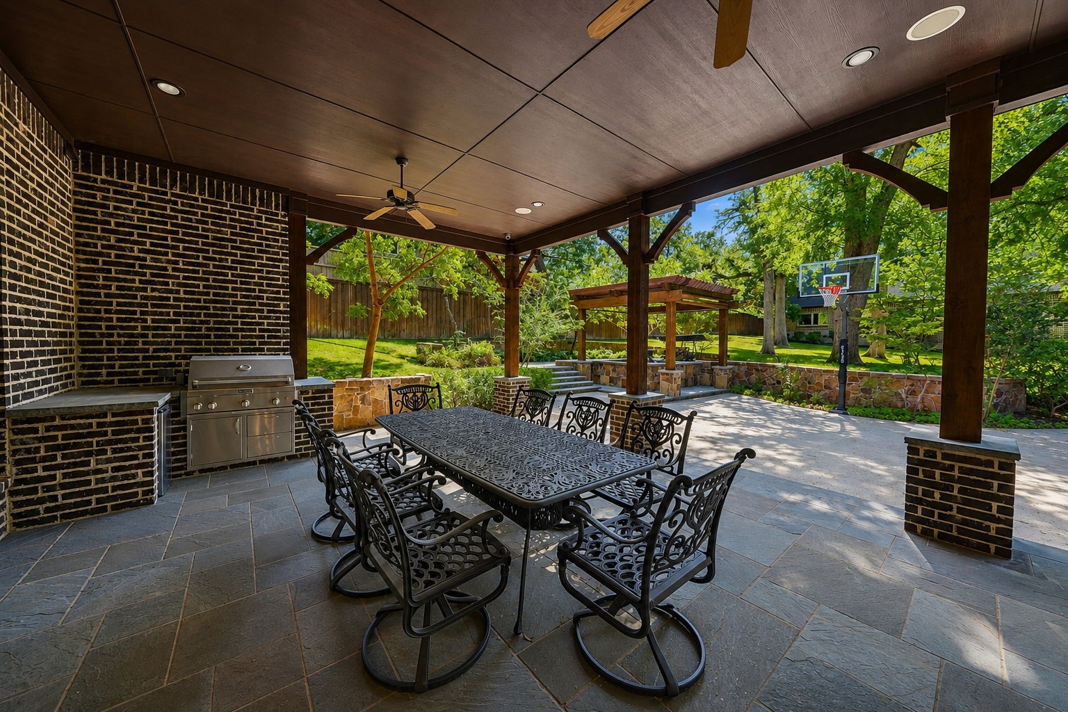 14907 Lake Forest Drive