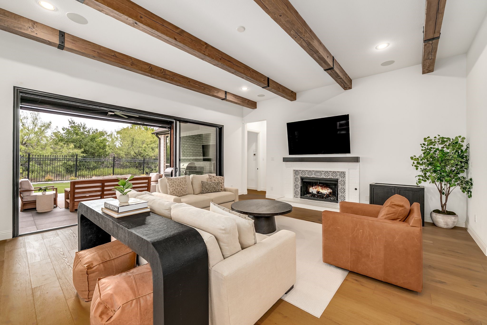 8288 Western