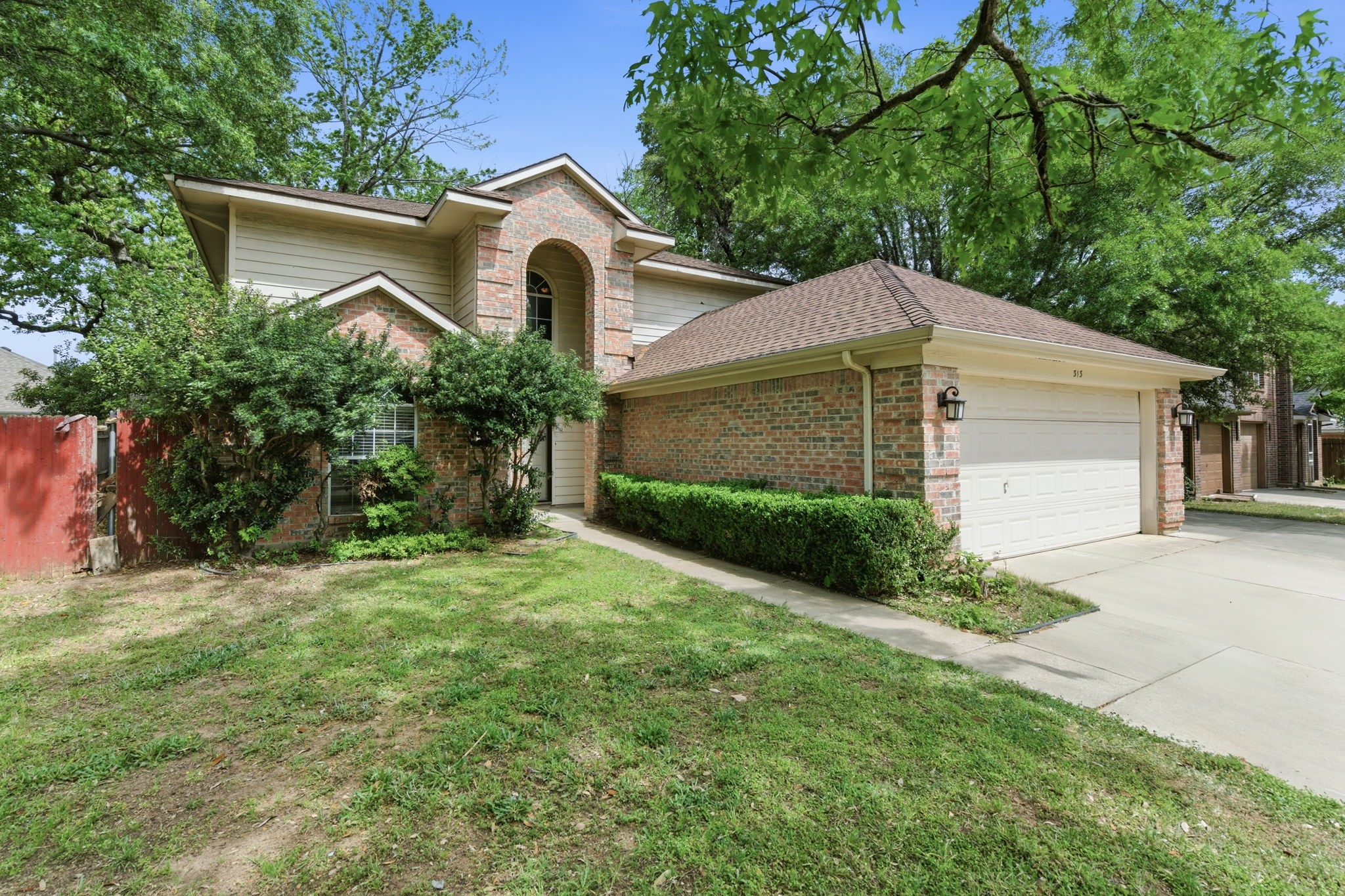 313 Georgian Oak Court