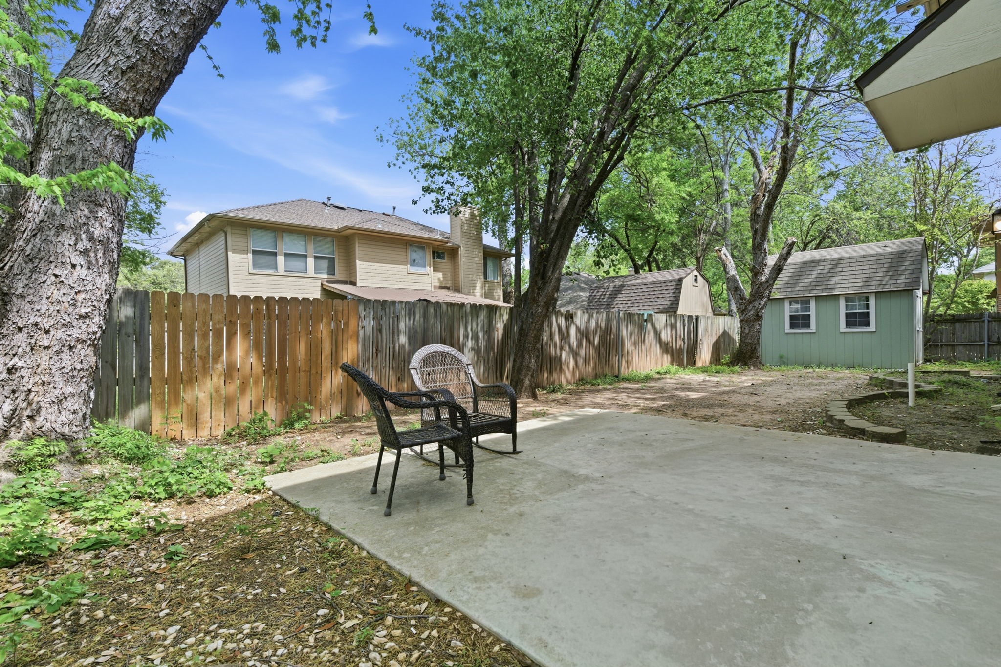 313 Georgian Oak Court