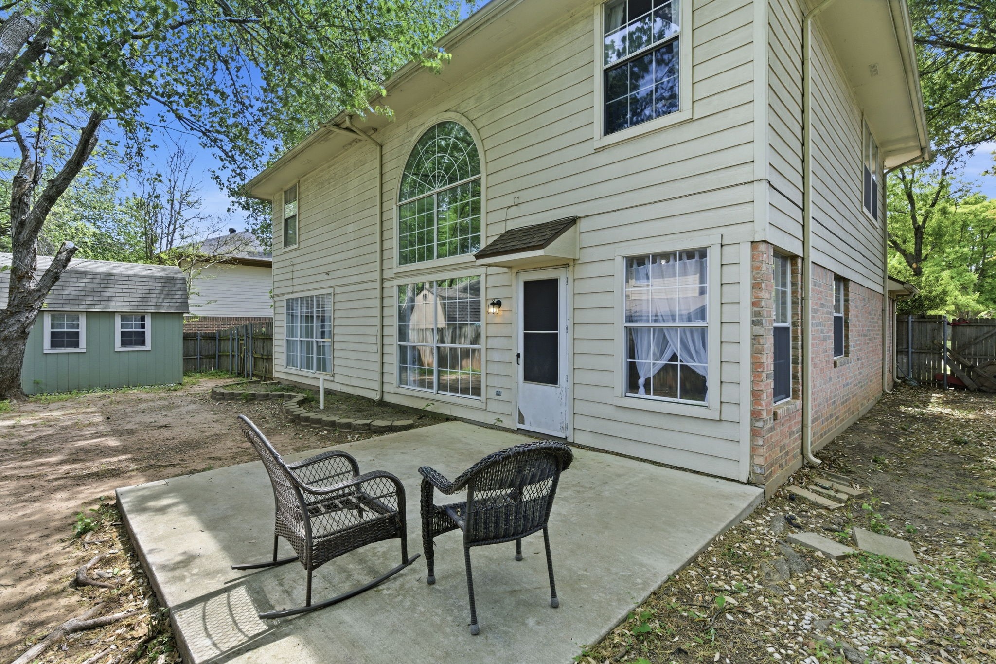 313 Georgian Oak Court