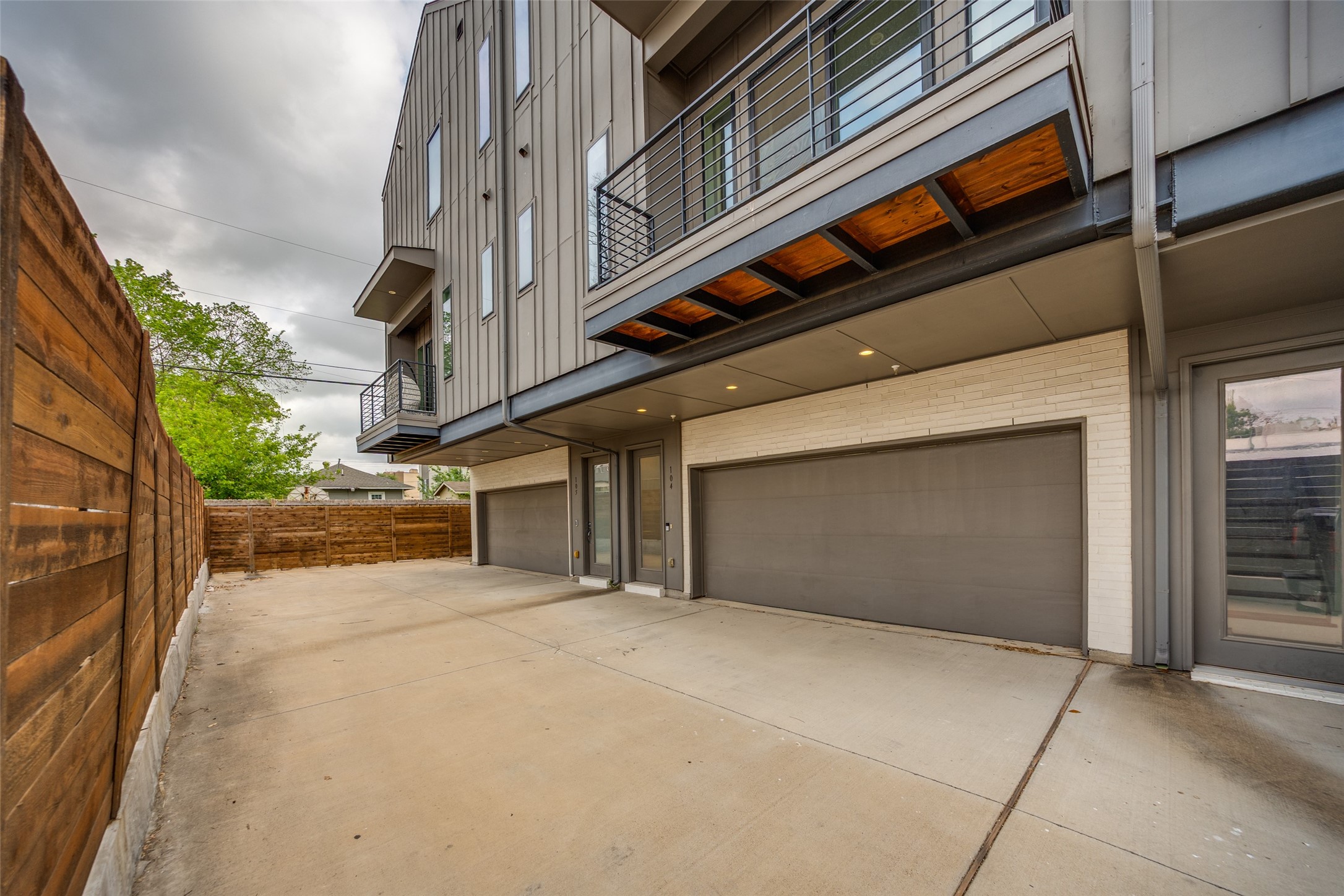 5515 Bryan Parkway 104