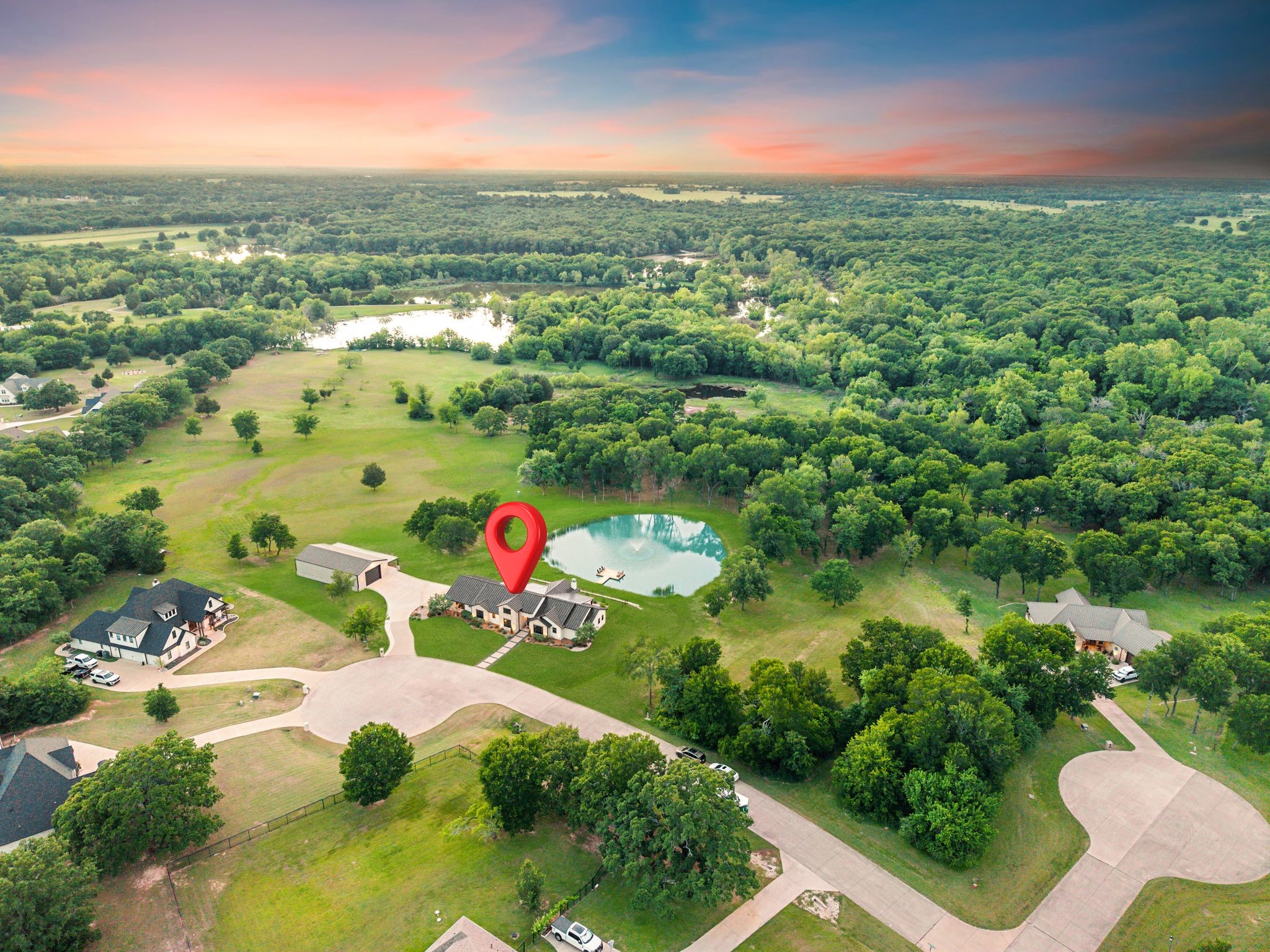 2100 Lake Crest Lane