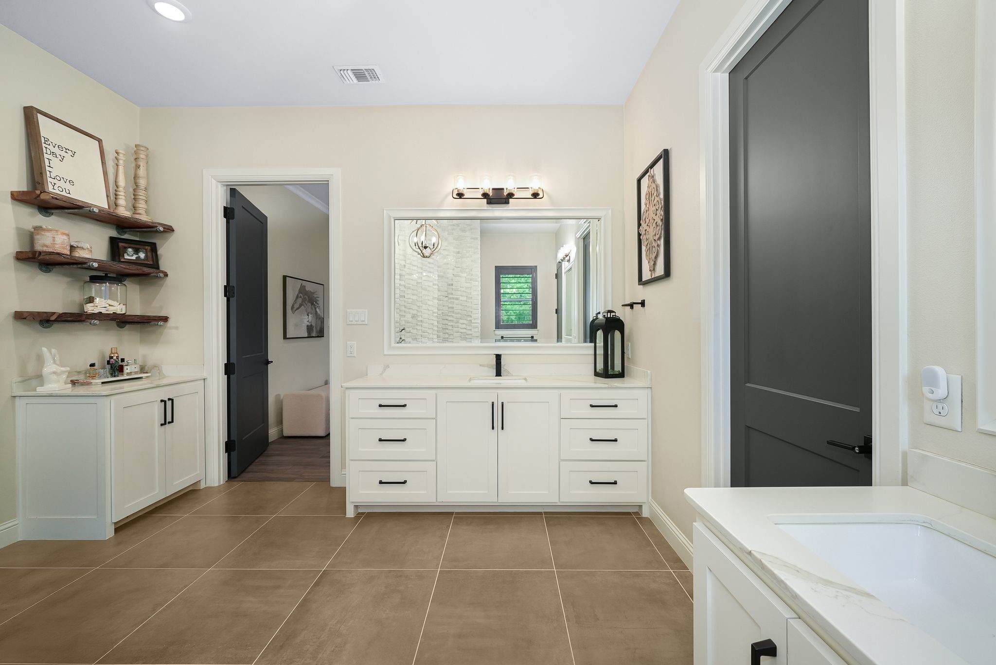 2100 Lake Crest Lane