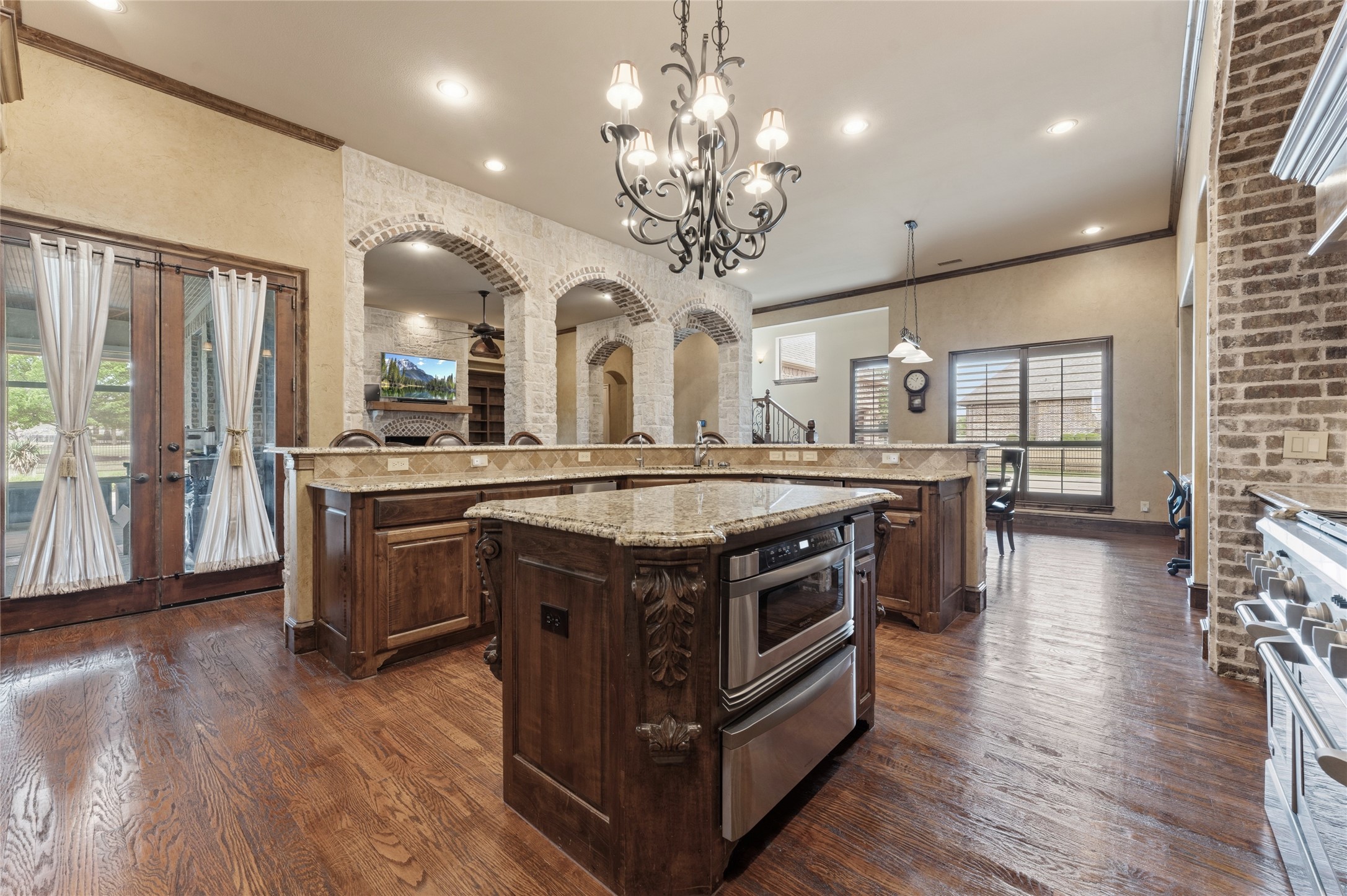 1061 Kingsbridge Lane