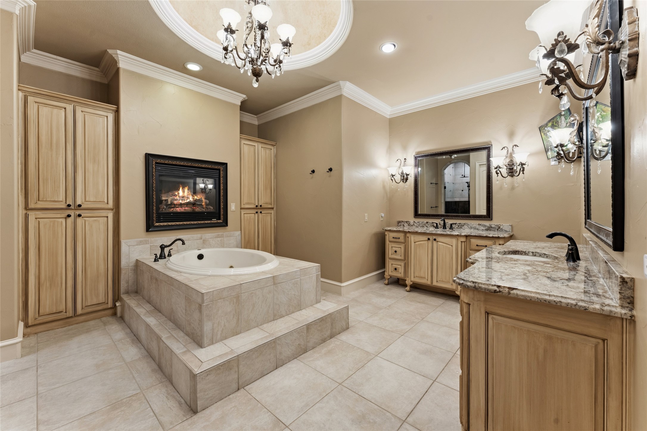 1061 Kingsbridge Lane