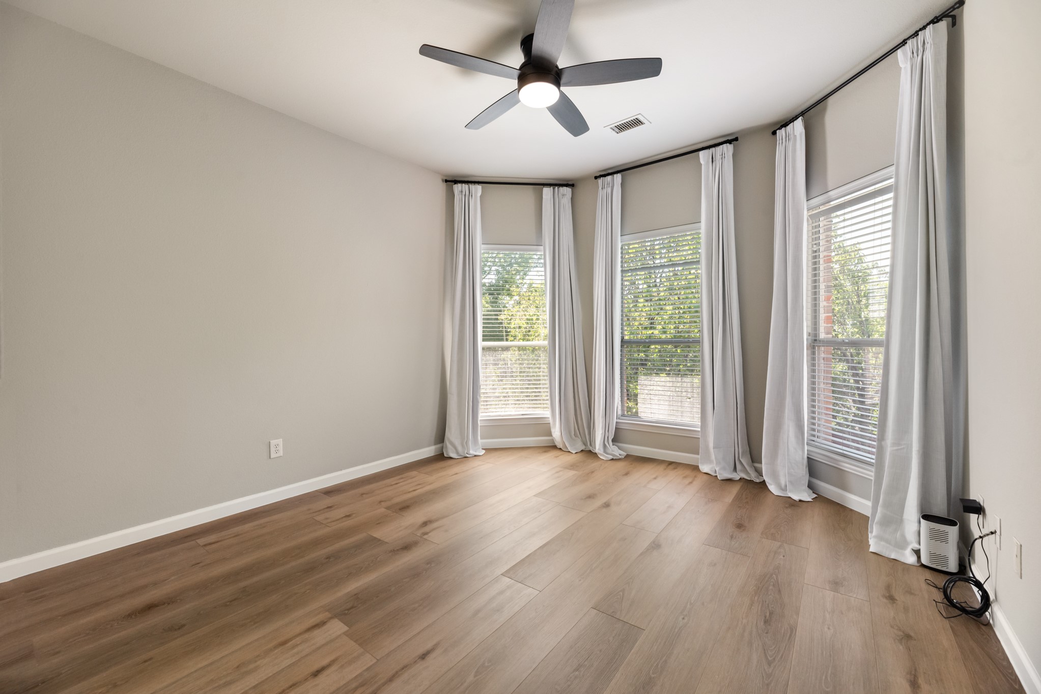 7639 Bridge Water Circle