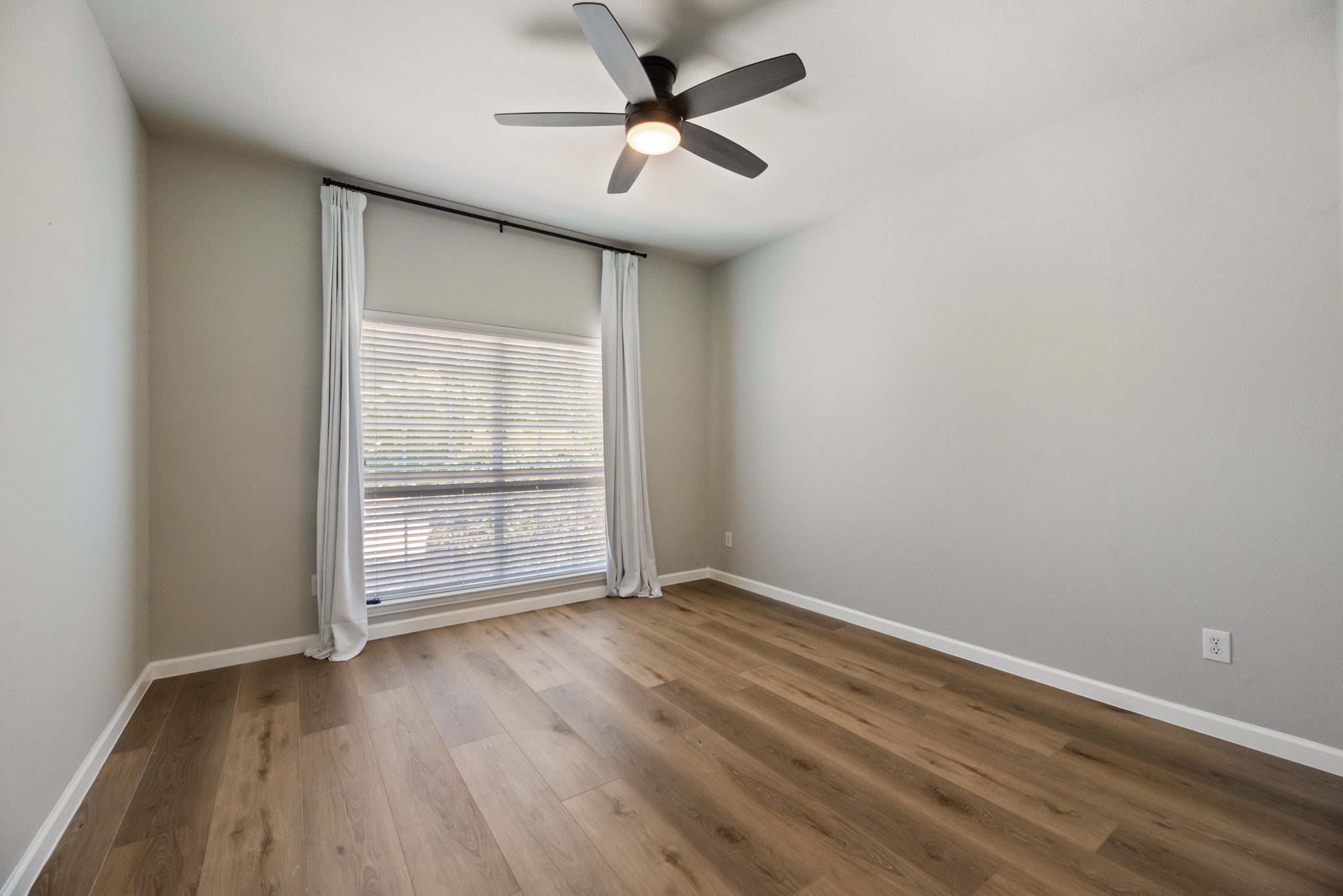 7639 Bridge Water Circle