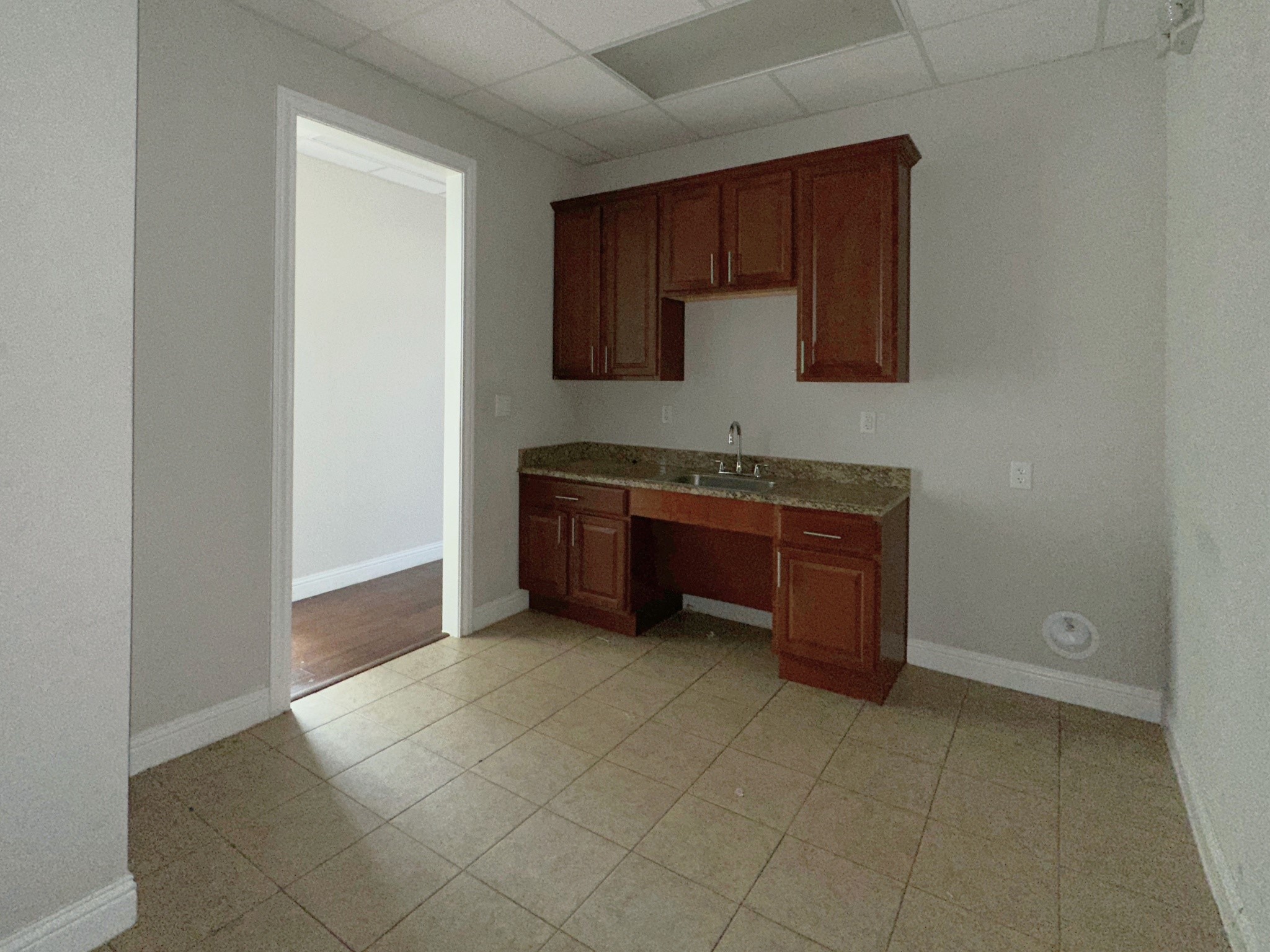 1402 S Custer Road 504