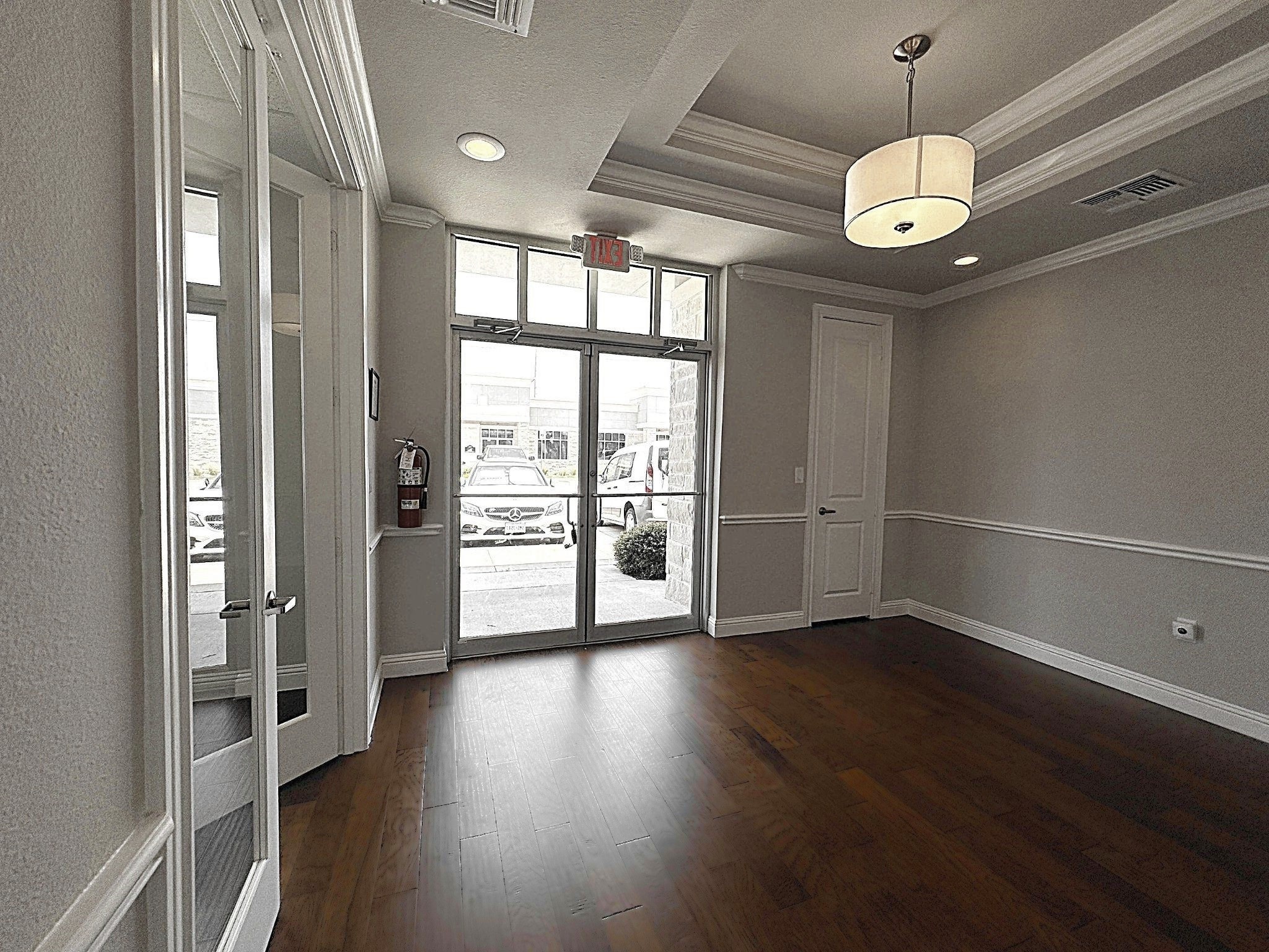 1402 S Custer Road 504