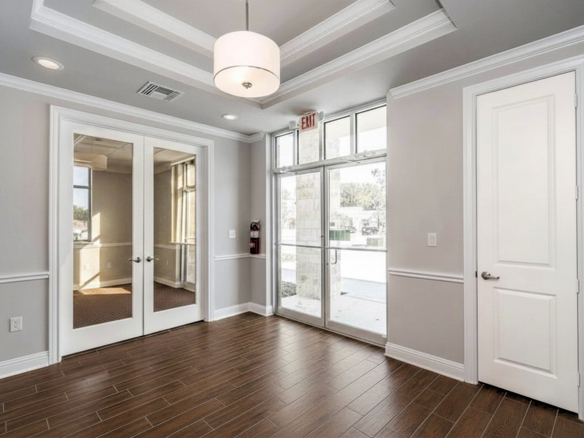 1402 S Custer Road 504