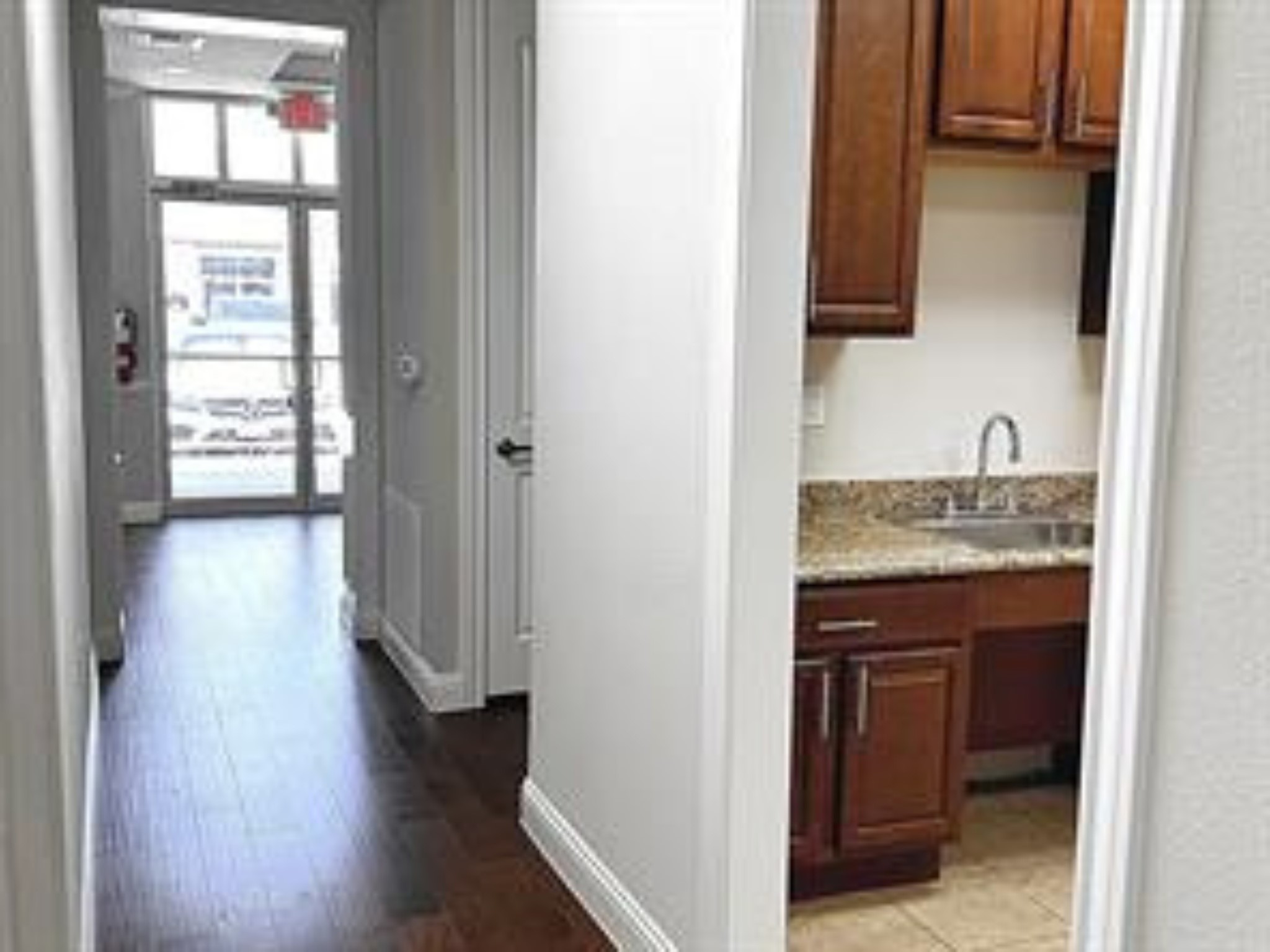 1402 S Custer Road 504