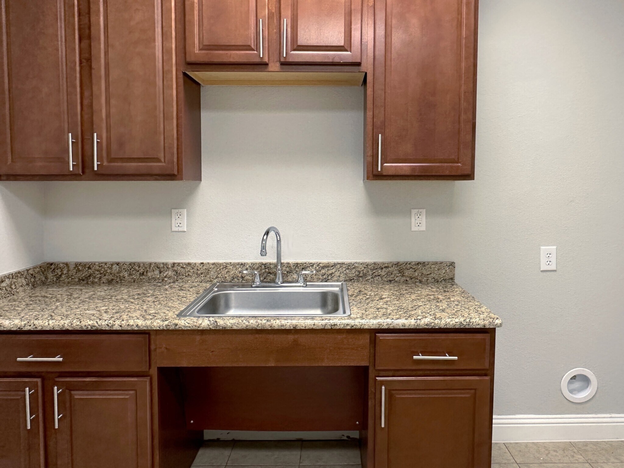 1402 S Custer Road 504