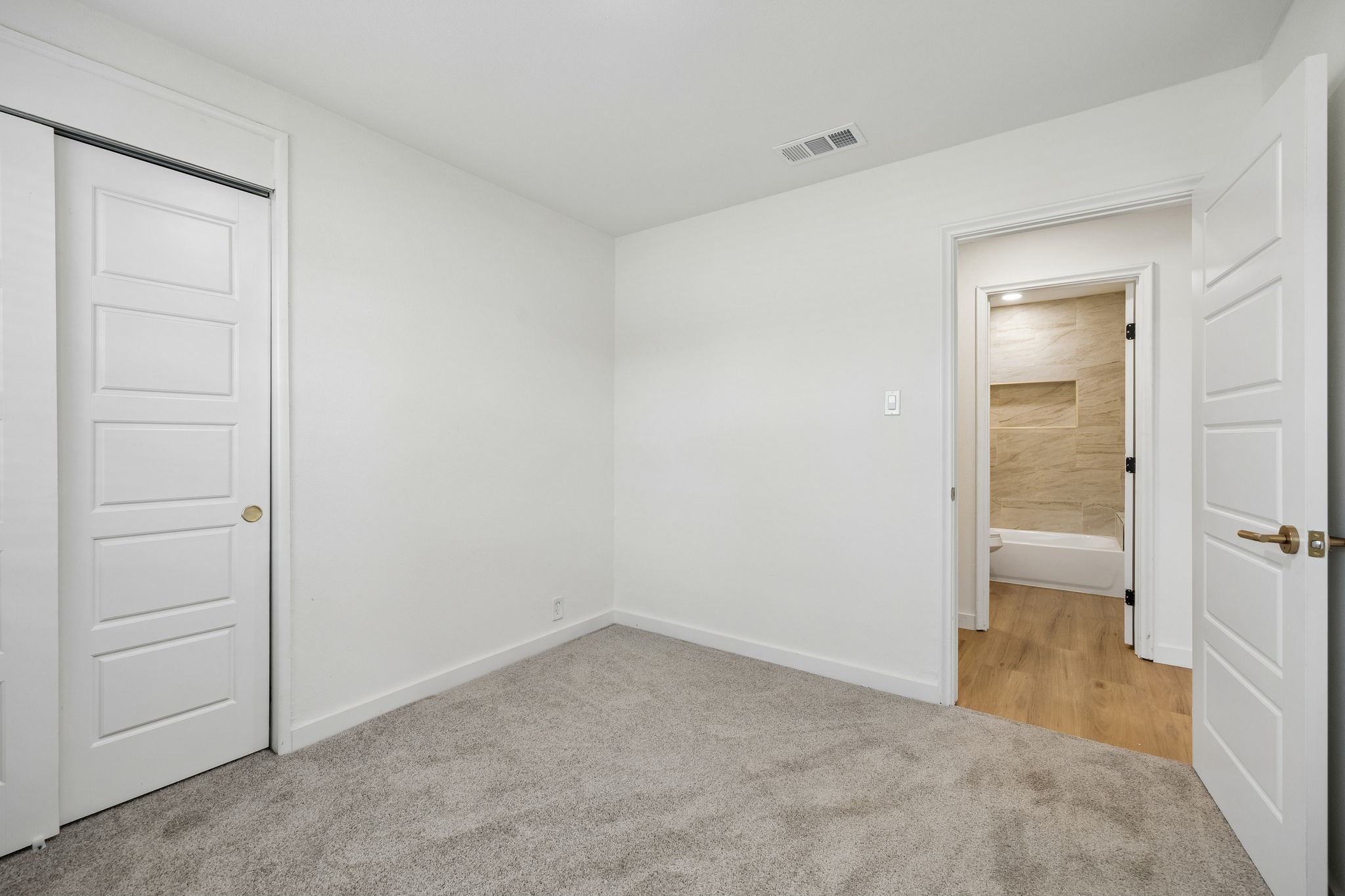 1905 Reever Street
