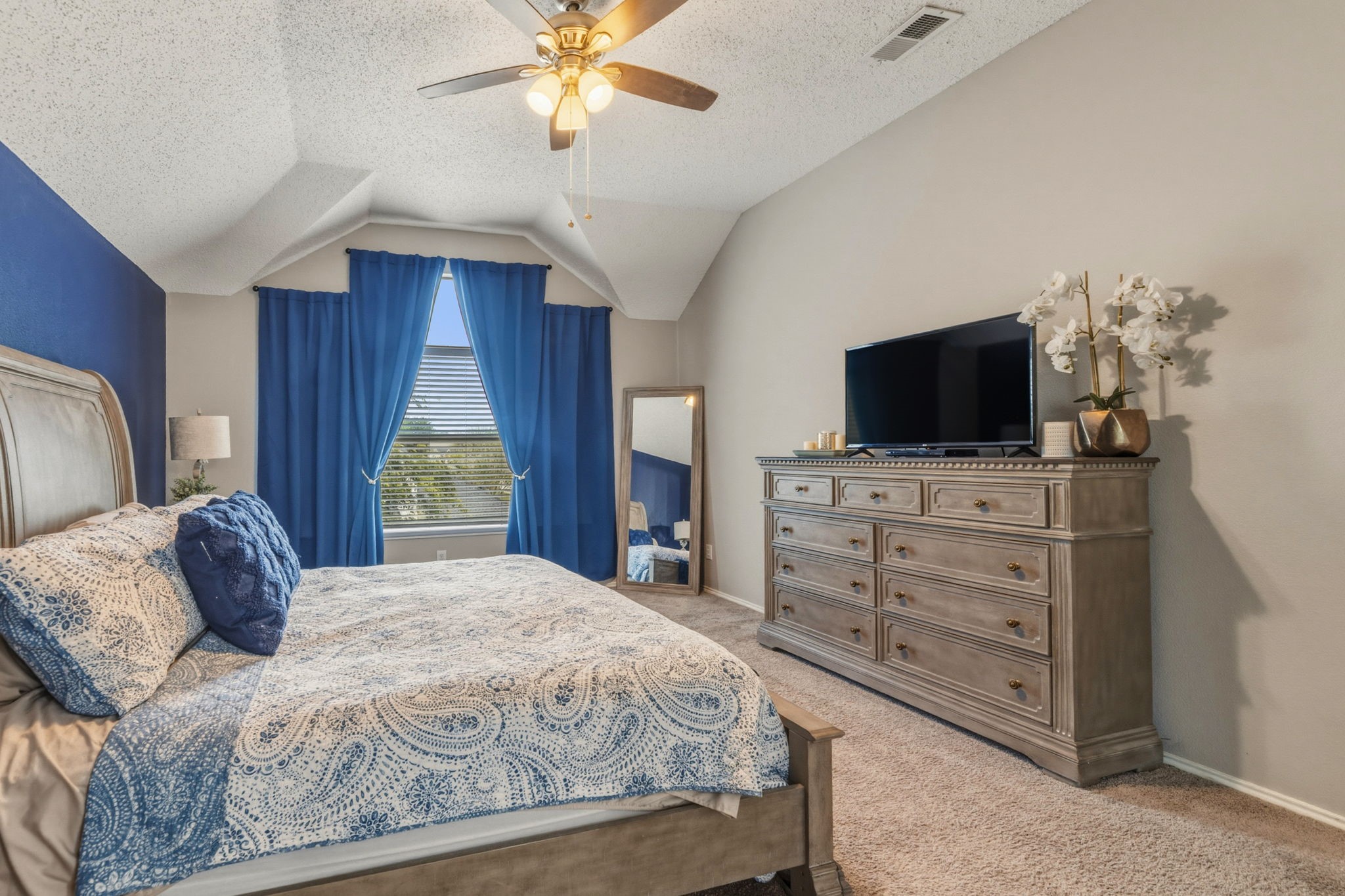 3709 Saint Johns Drive