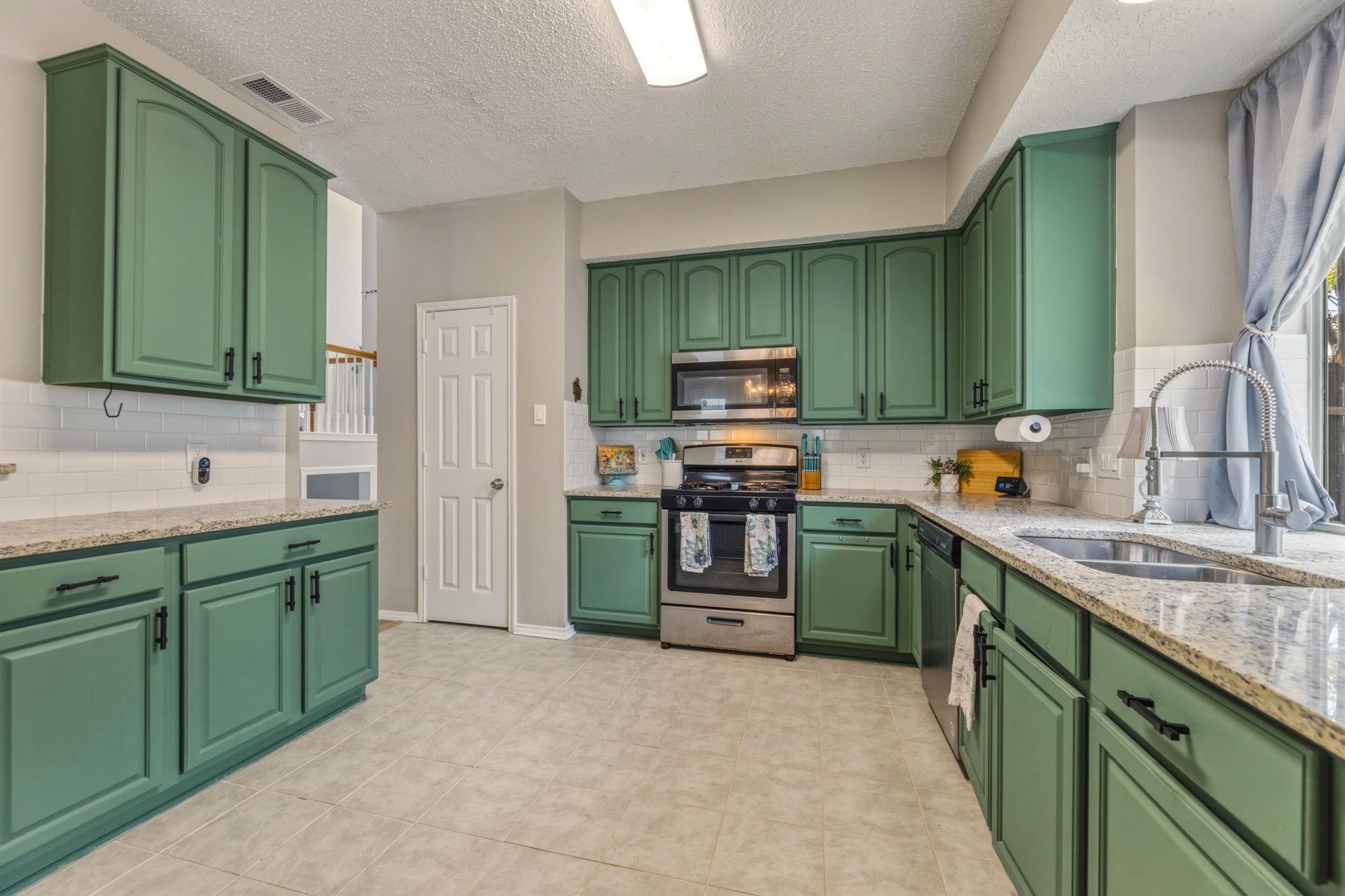 3709 Saint Johns Drive